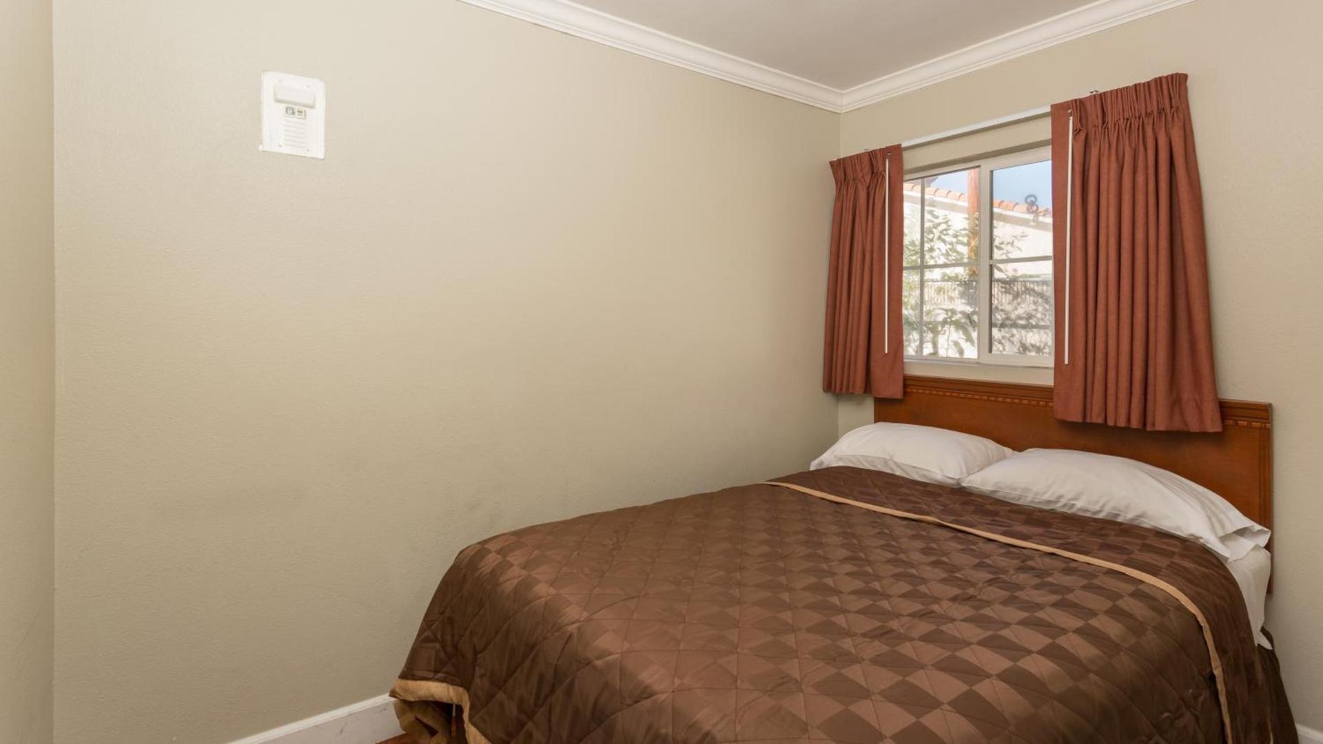 Harbor Motel photo 8