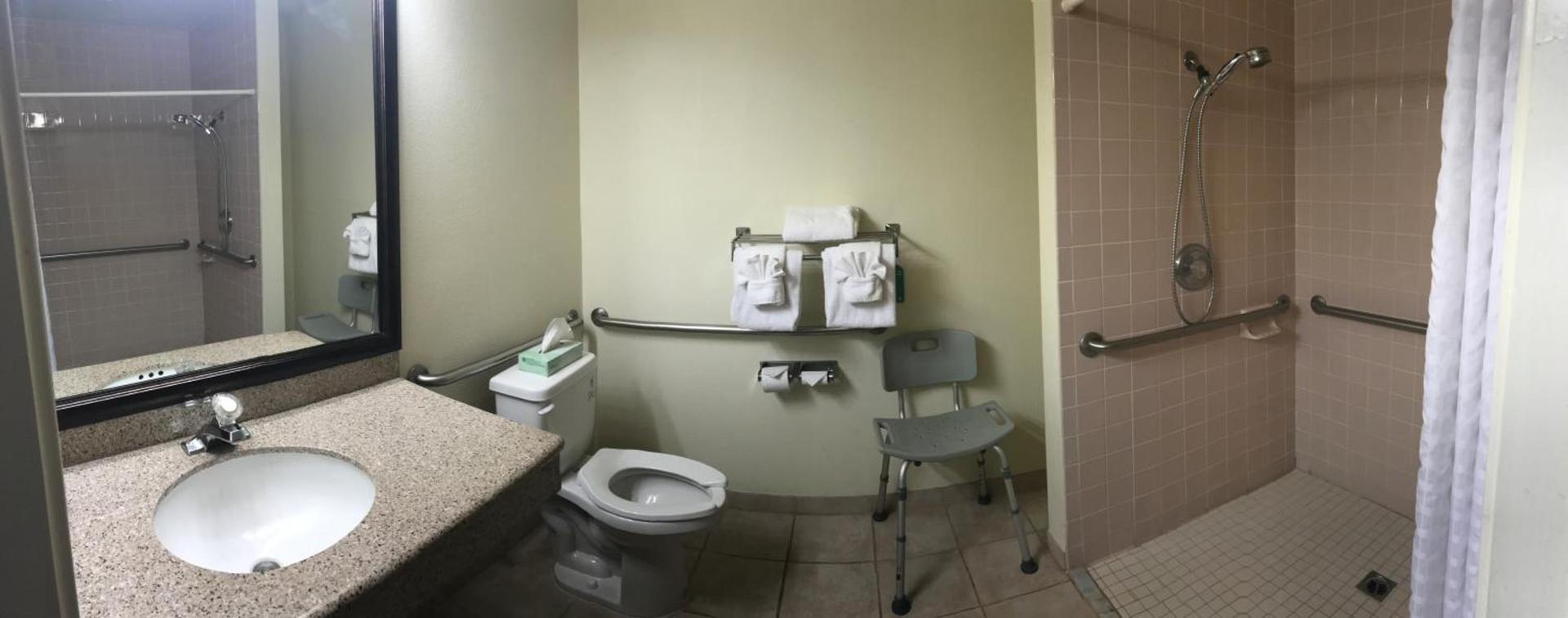 Best Western Plus Villa Del Lago Inn Patterson photo 28
