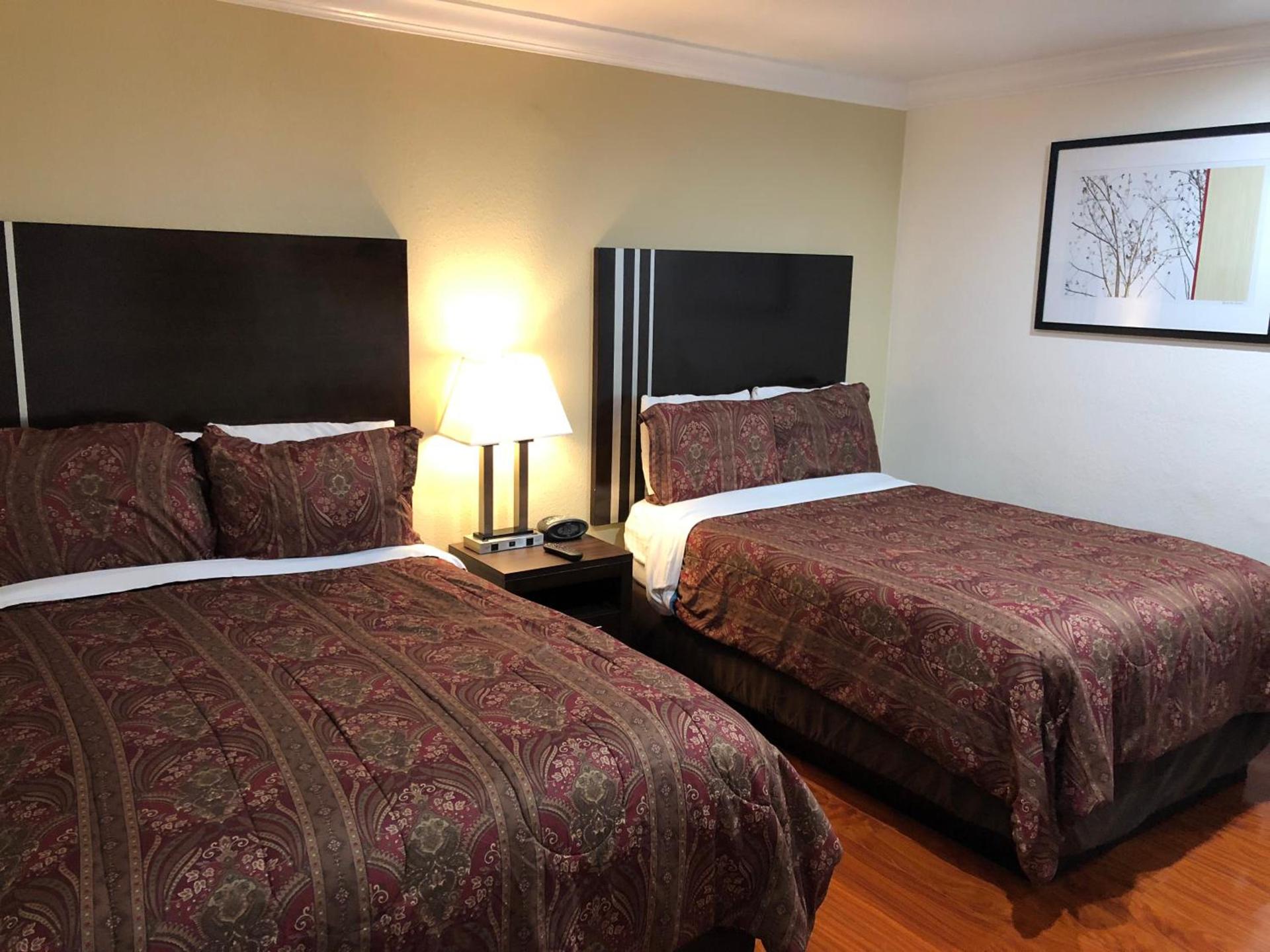 Lombard Plaza Motel photo 11