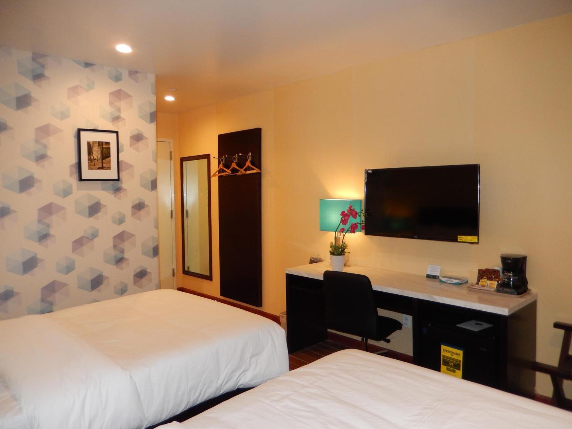 Quality Inn near Sunset Park photo 22
