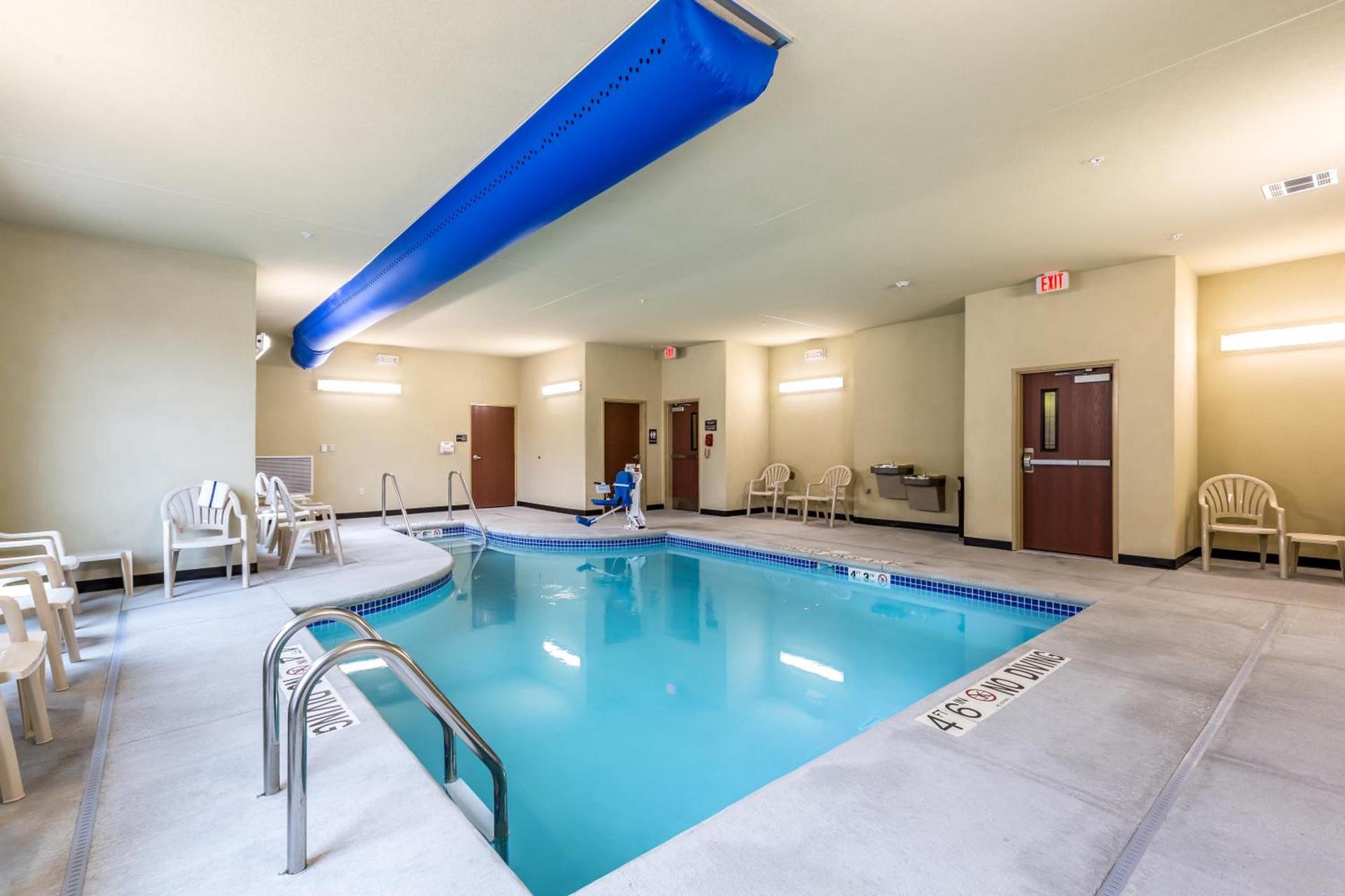 Cobblestone Hotel & Suites - Stevens Point photo 34