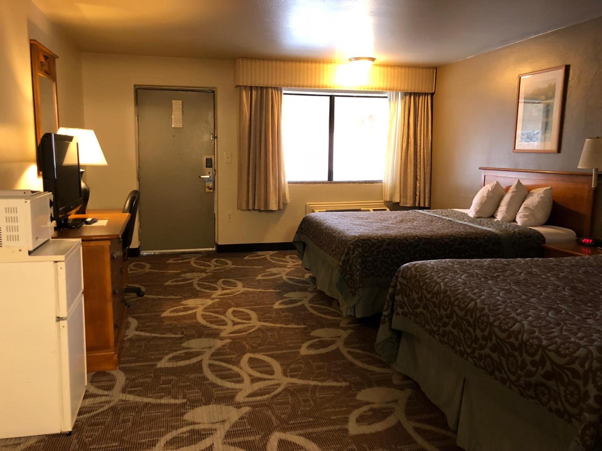 Royal Inn Provo photo 7