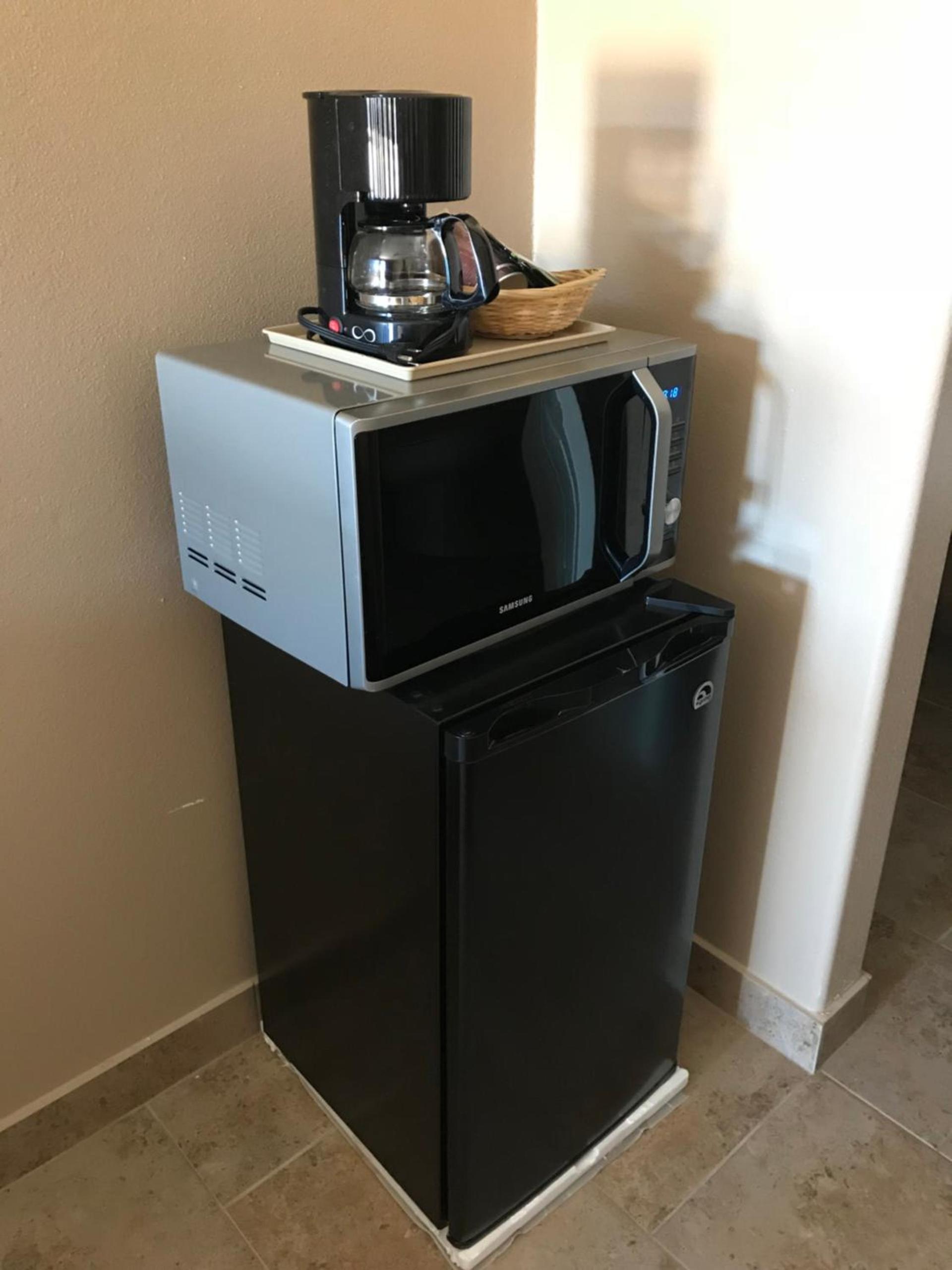 Los Fresnos Inn and Suites photo 84