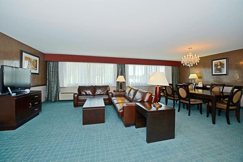 Causeway Bay Hotel photo 27