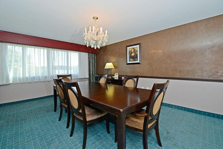 Causeway Bay Hotel photo 29