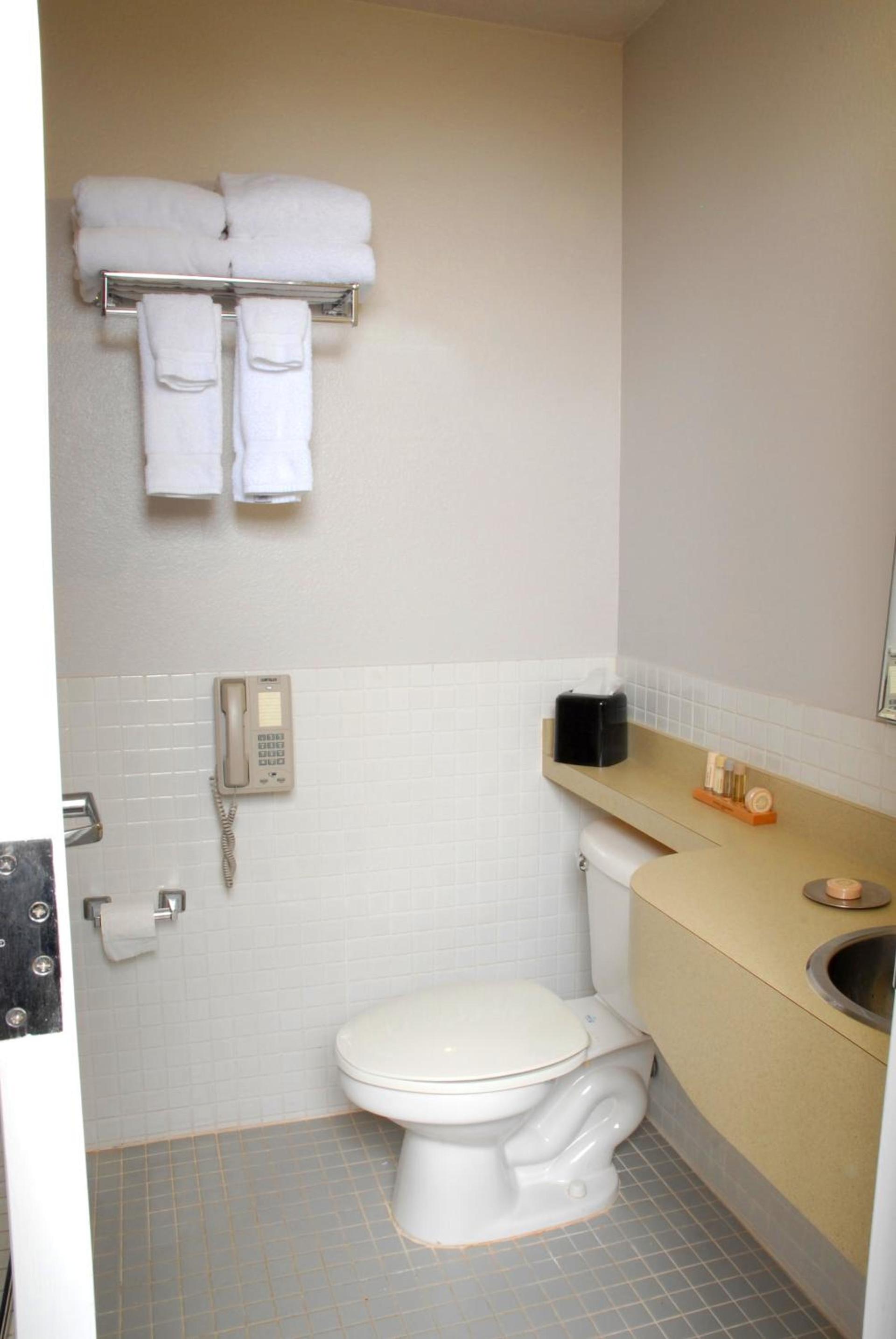 The EO Inn - Downtown Orlando photo 13
