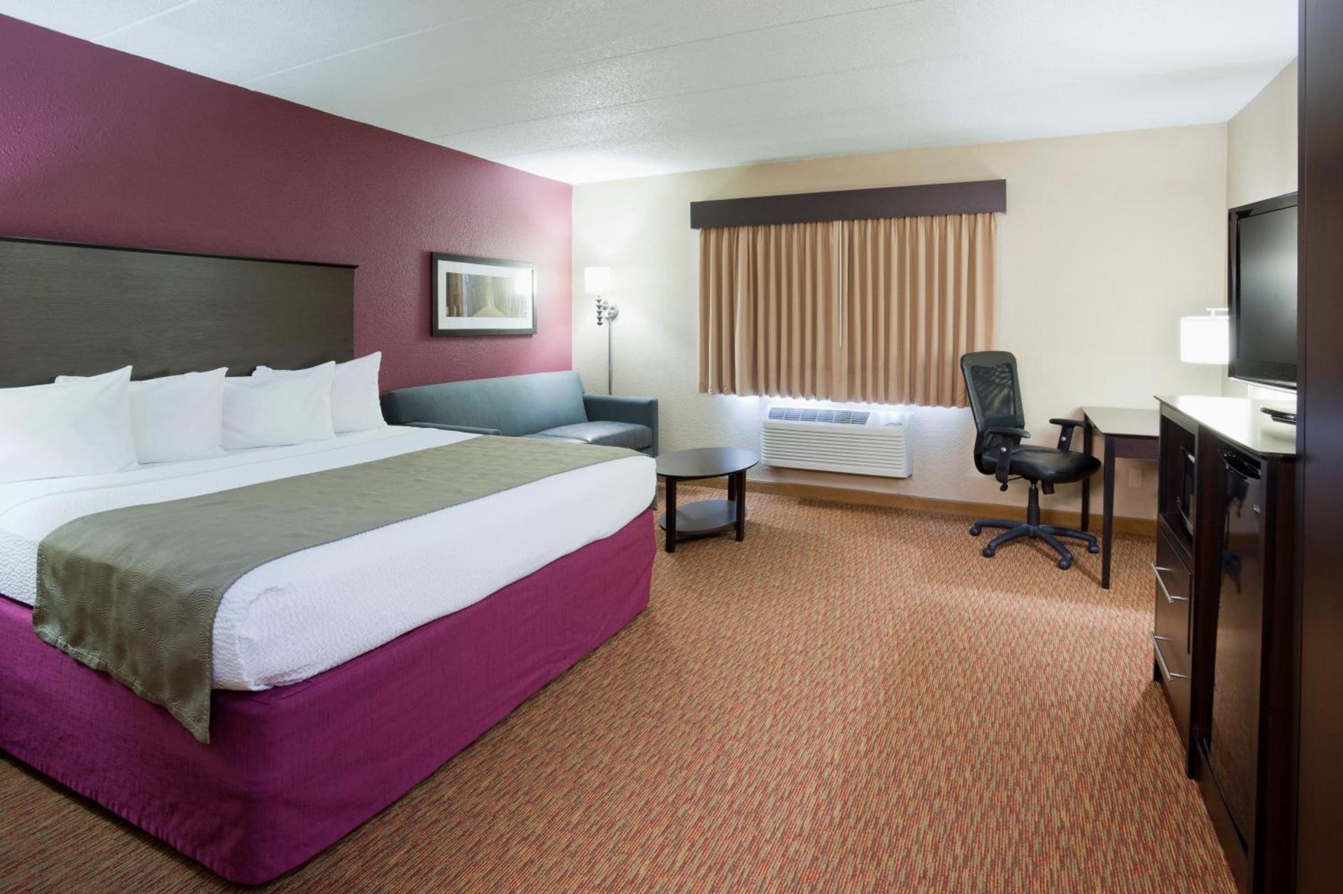 AmericInn by Wyndham Osceola photo 8