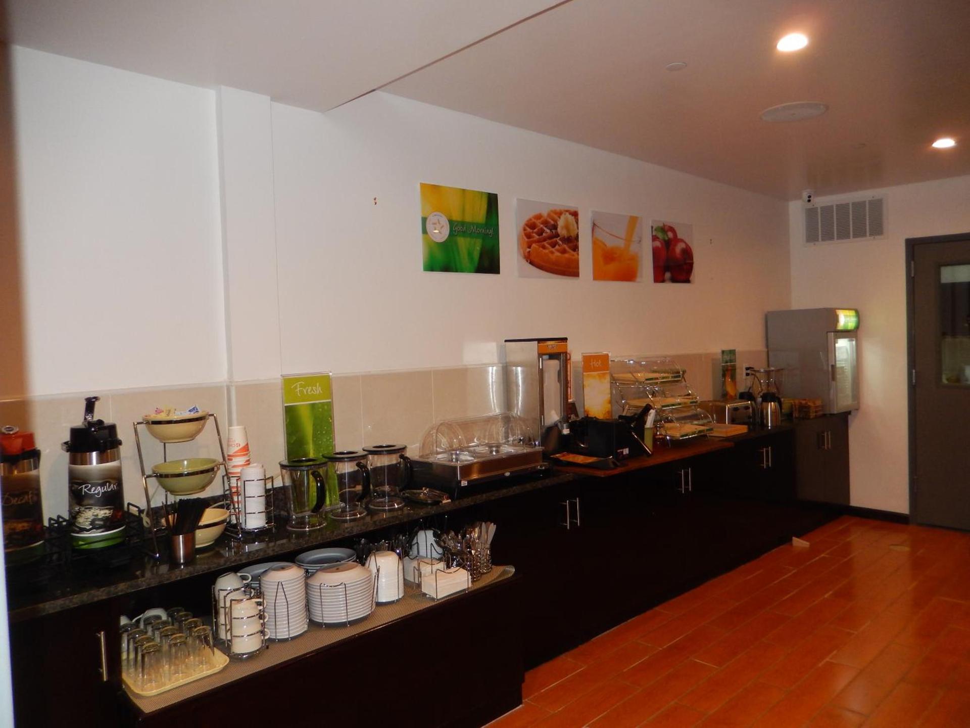 Quality Inn near Sunset Park photo 8