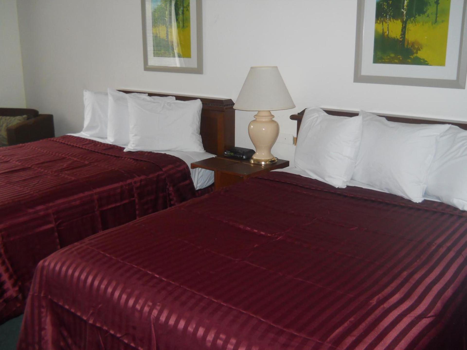 Oyster Bay Inn & Suites photo 22