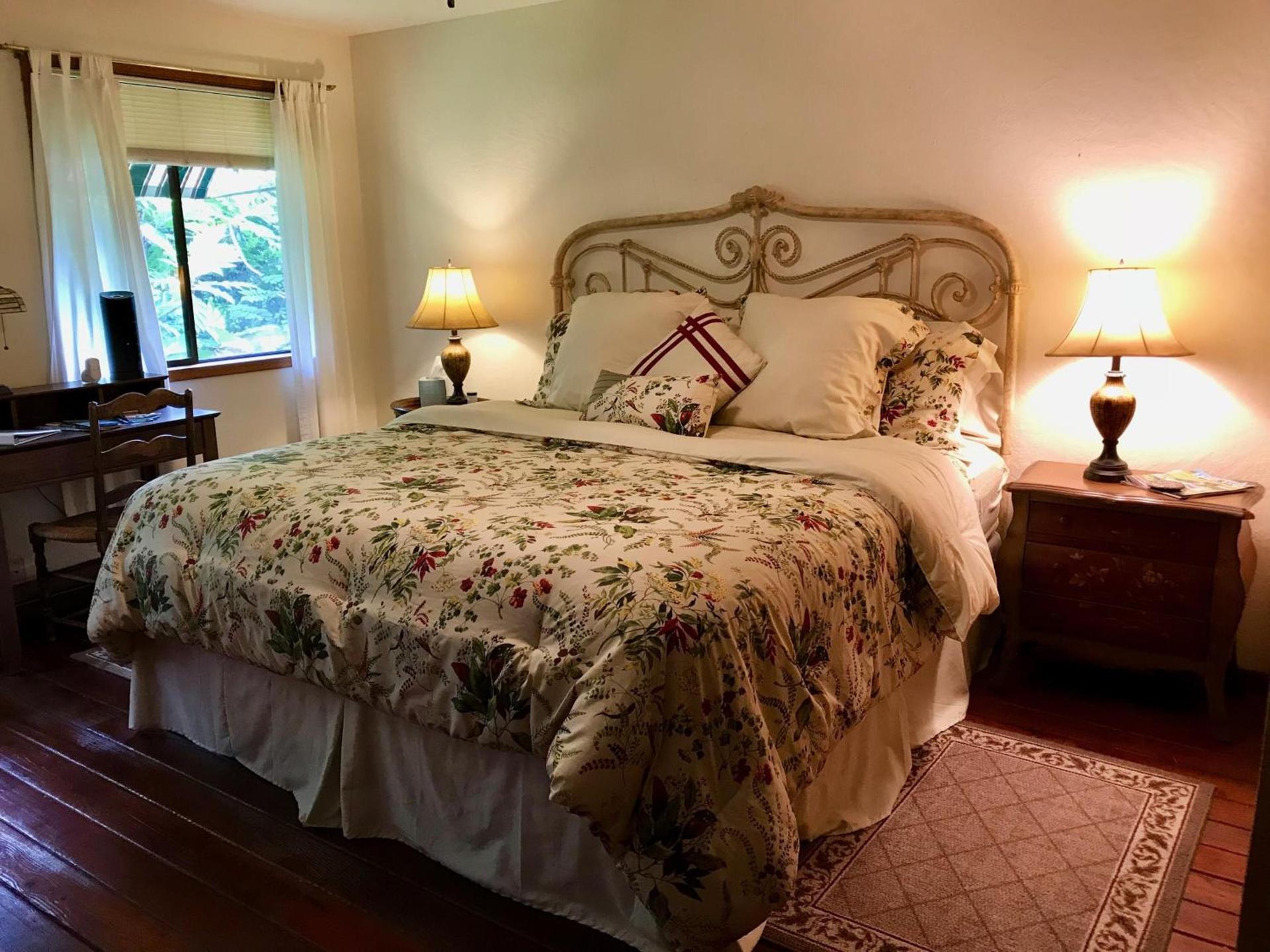 Hale Maluhia Country Inn photo 14