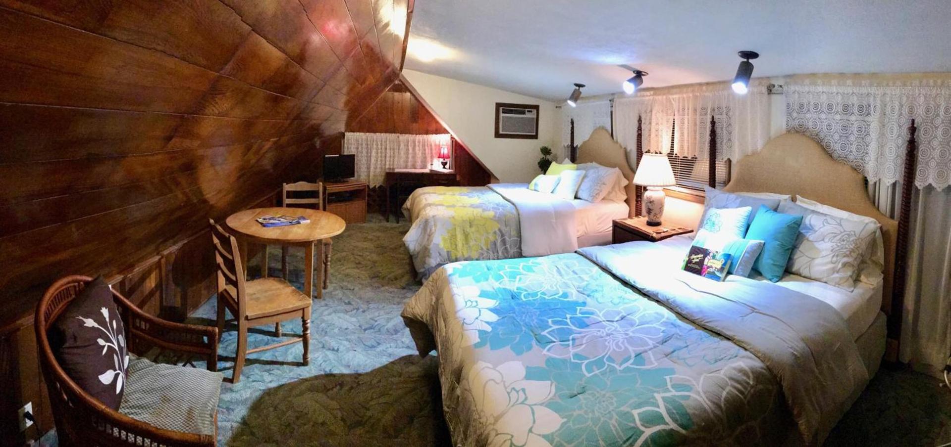 Hale Maluhia Country Inn photo 37