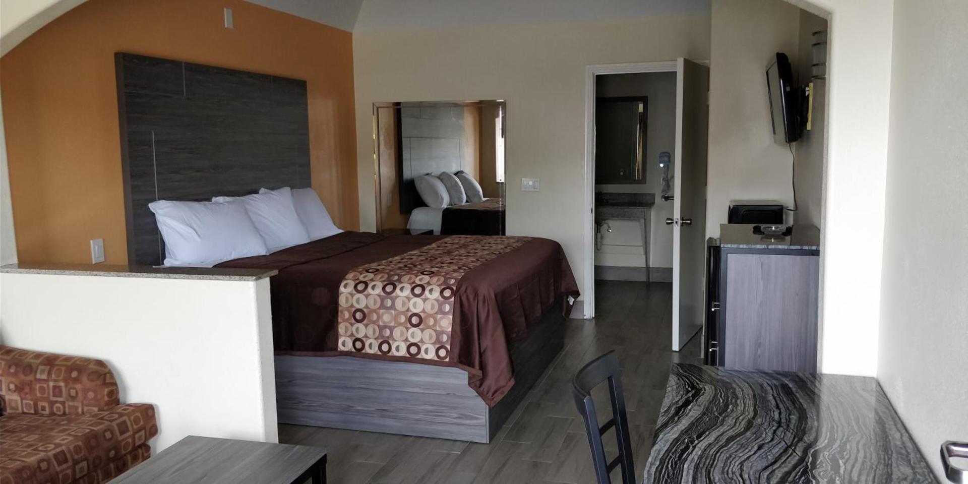 Regency Inn and Suites Galena Park photo 5