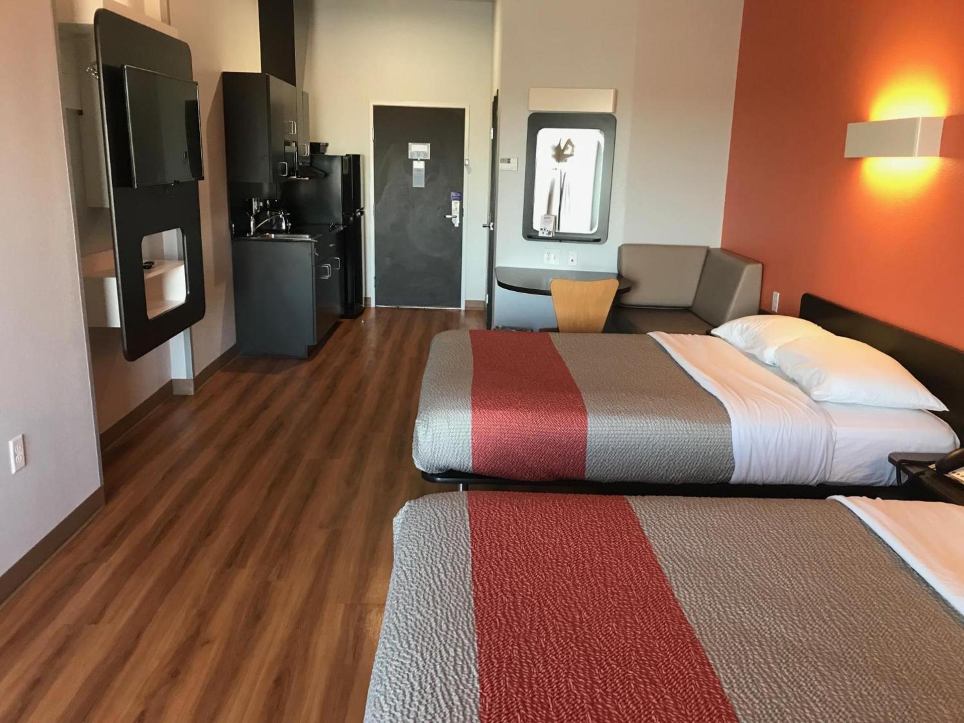 Motel 6-Midland, TX photo 36