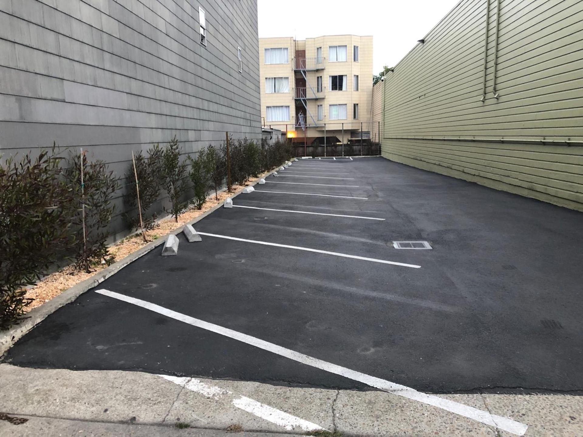 Lombard Plaza Motel photo 2