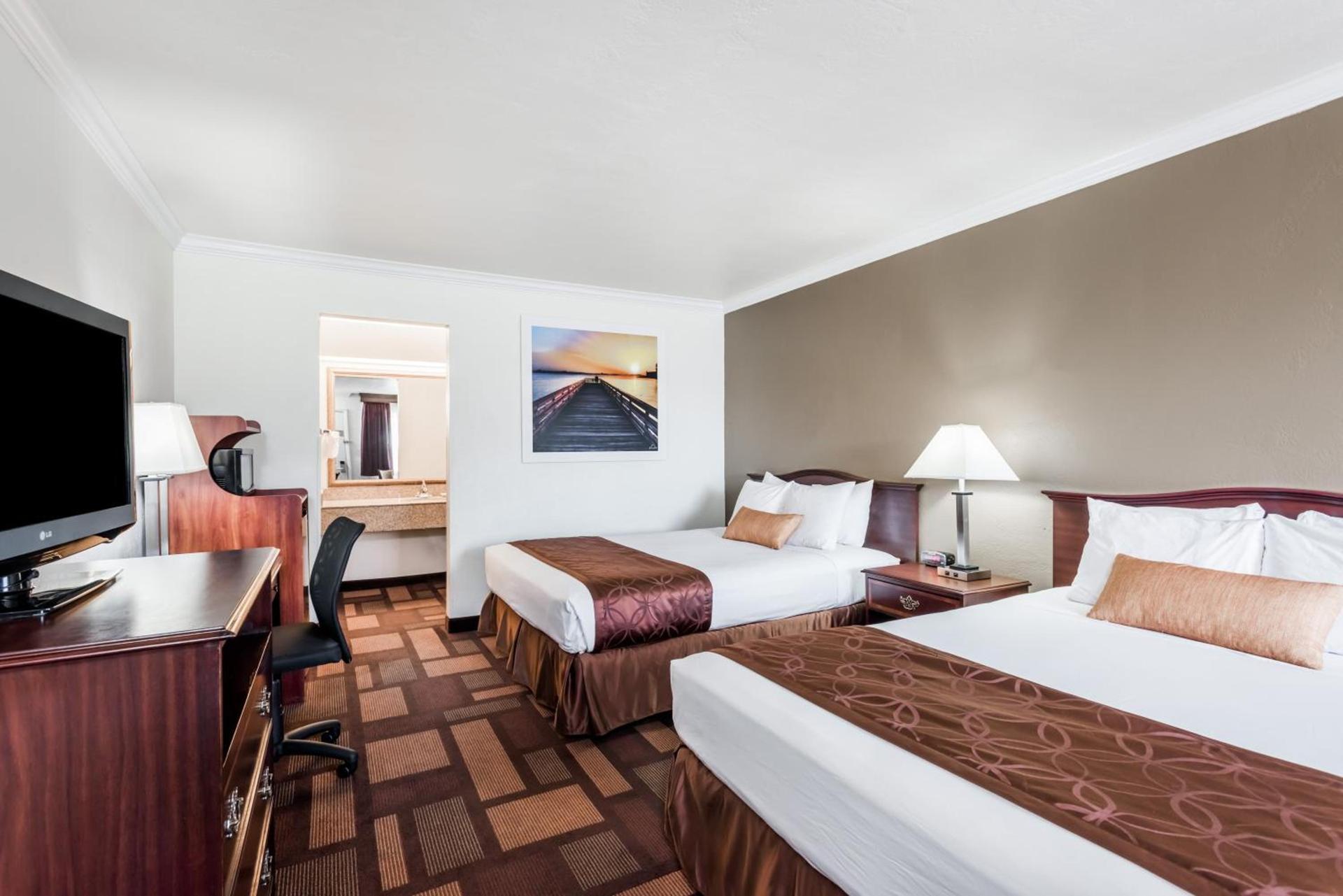 Days Inn & Suites by Wyndham Lodi photo 40