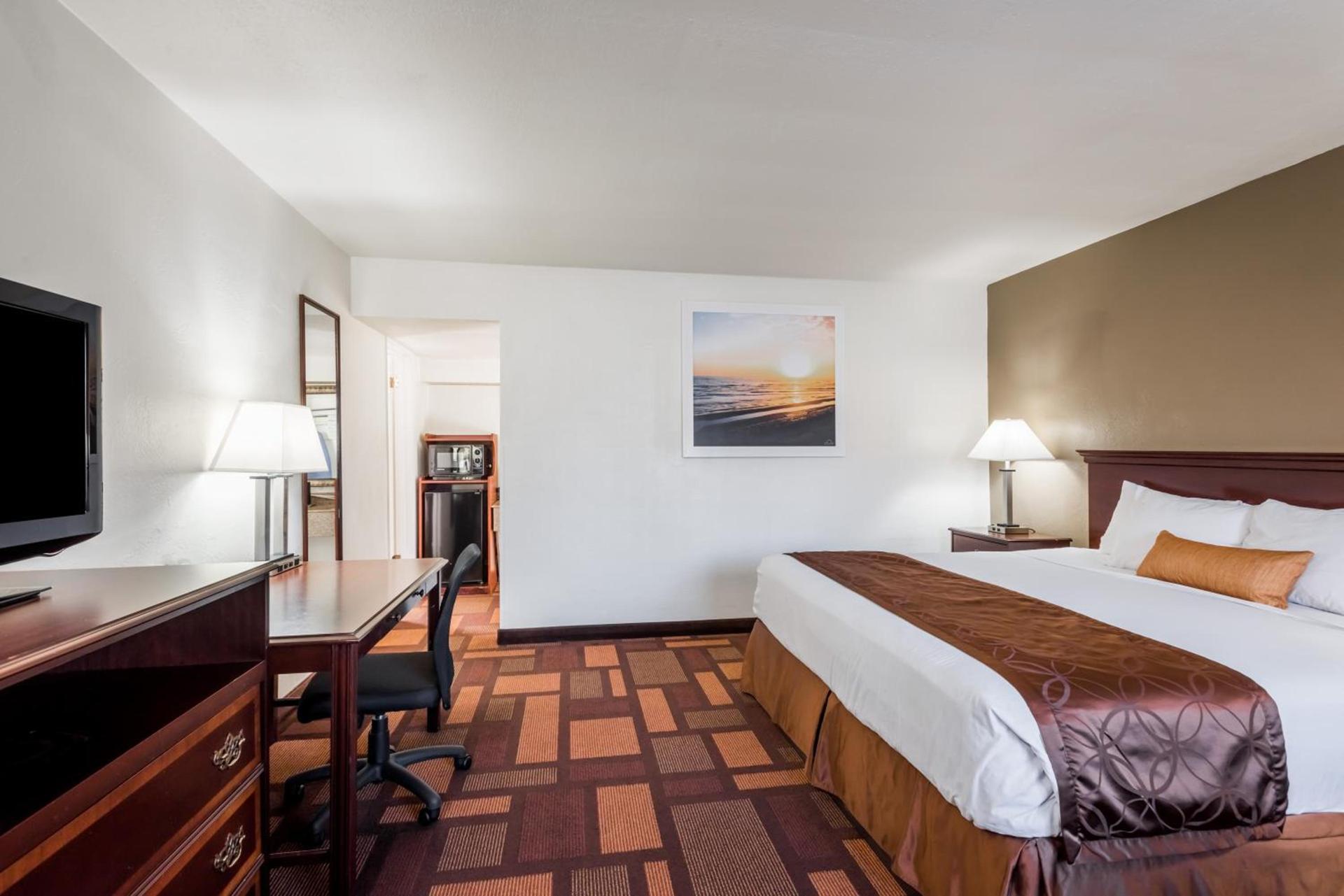 Days Inn & Suites by Wyndham Lodi photo 39