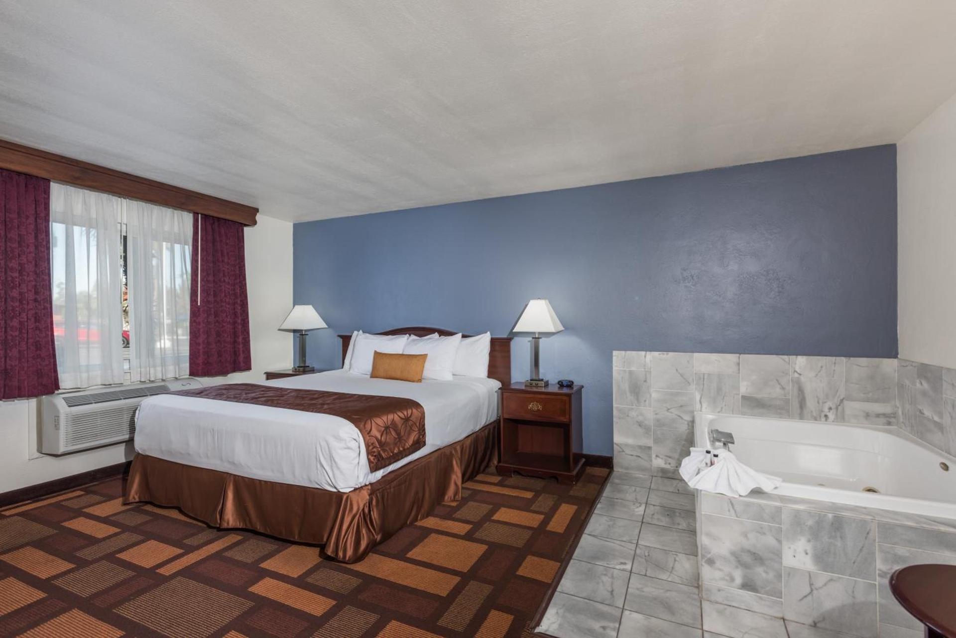 Days Inn & Suites by Wyndham Lodi photo 37