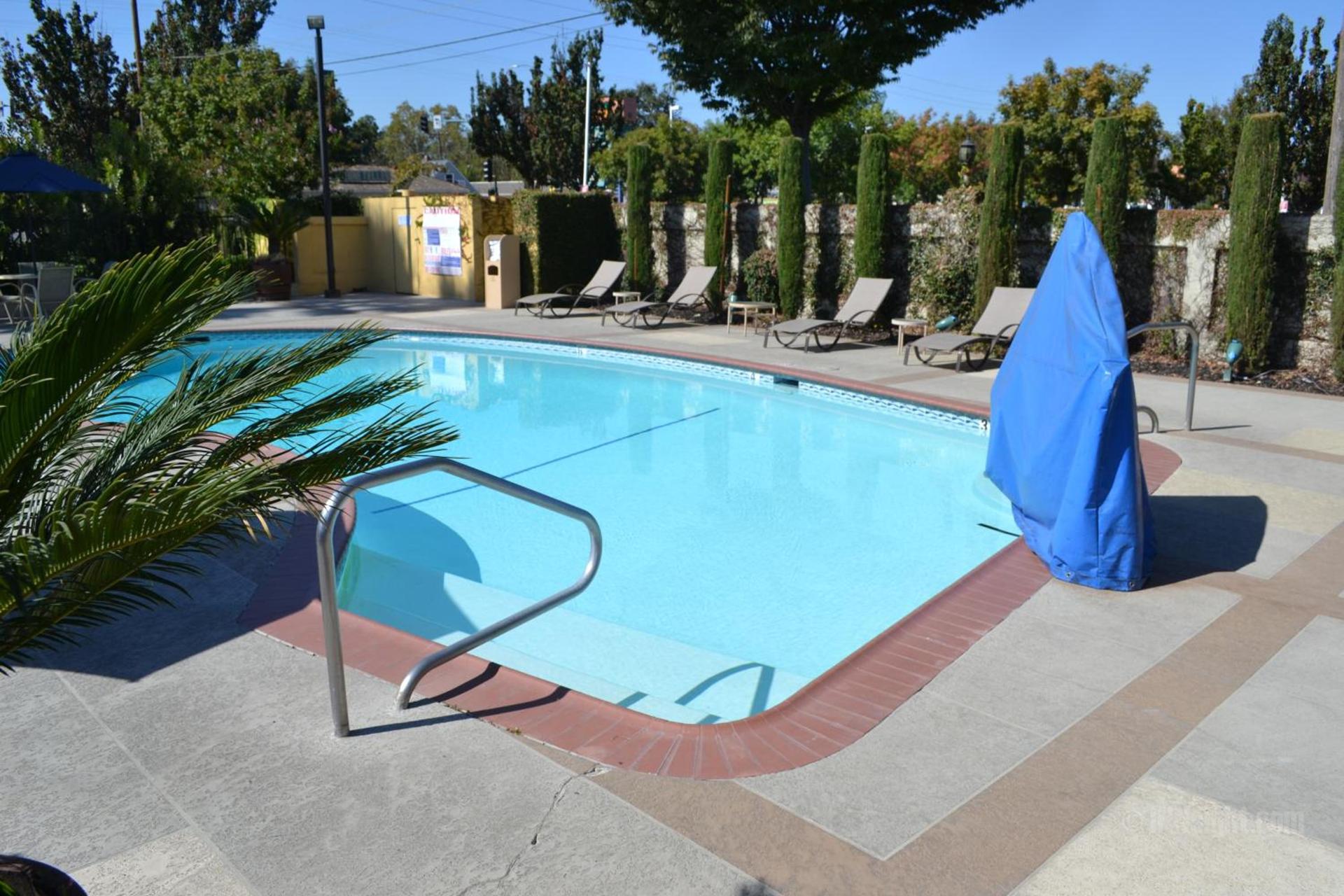 Days Inn & Suites by Wyndham Lodi photo 17