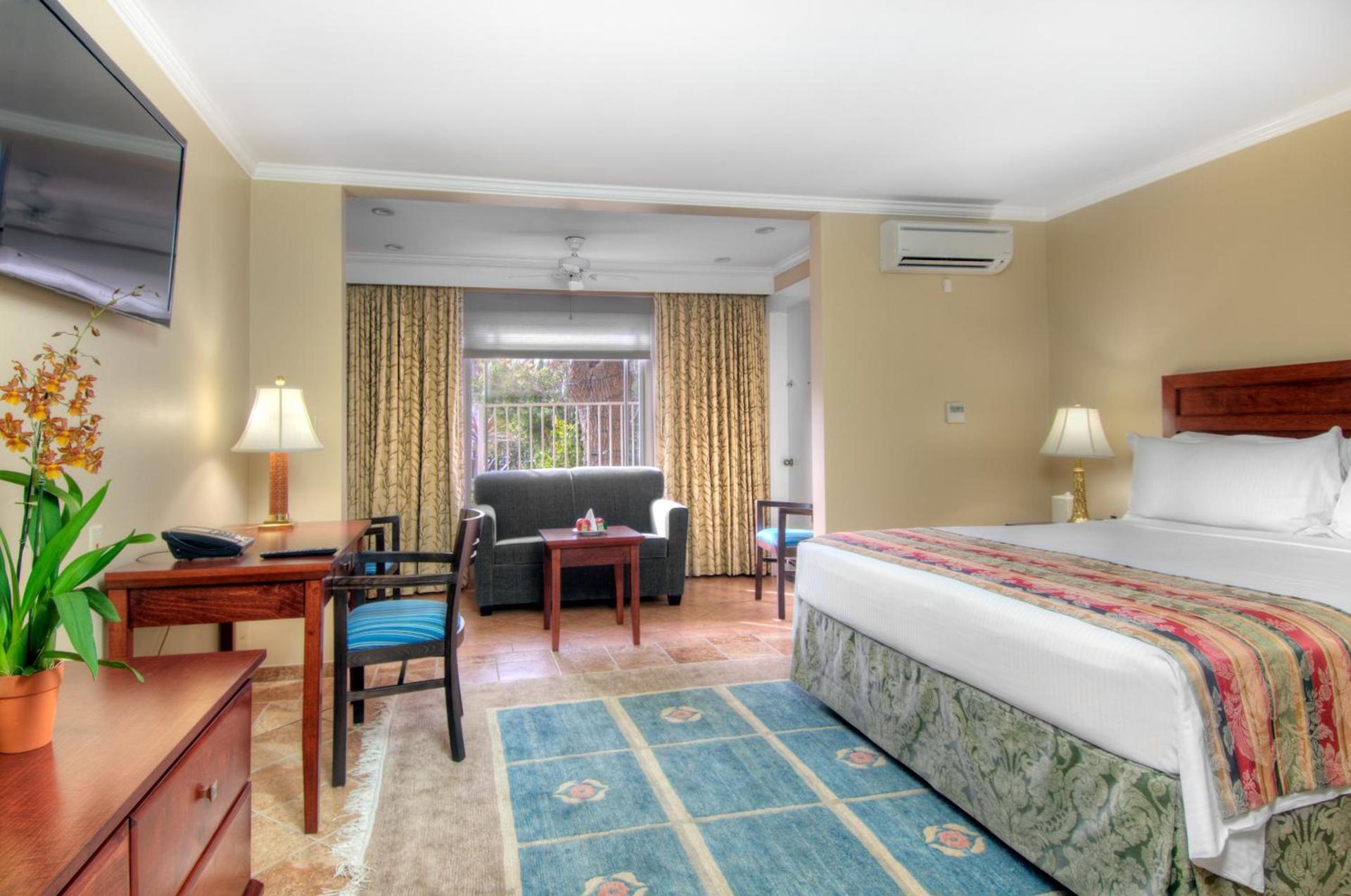Dinah's Garden Hotel photo 19
