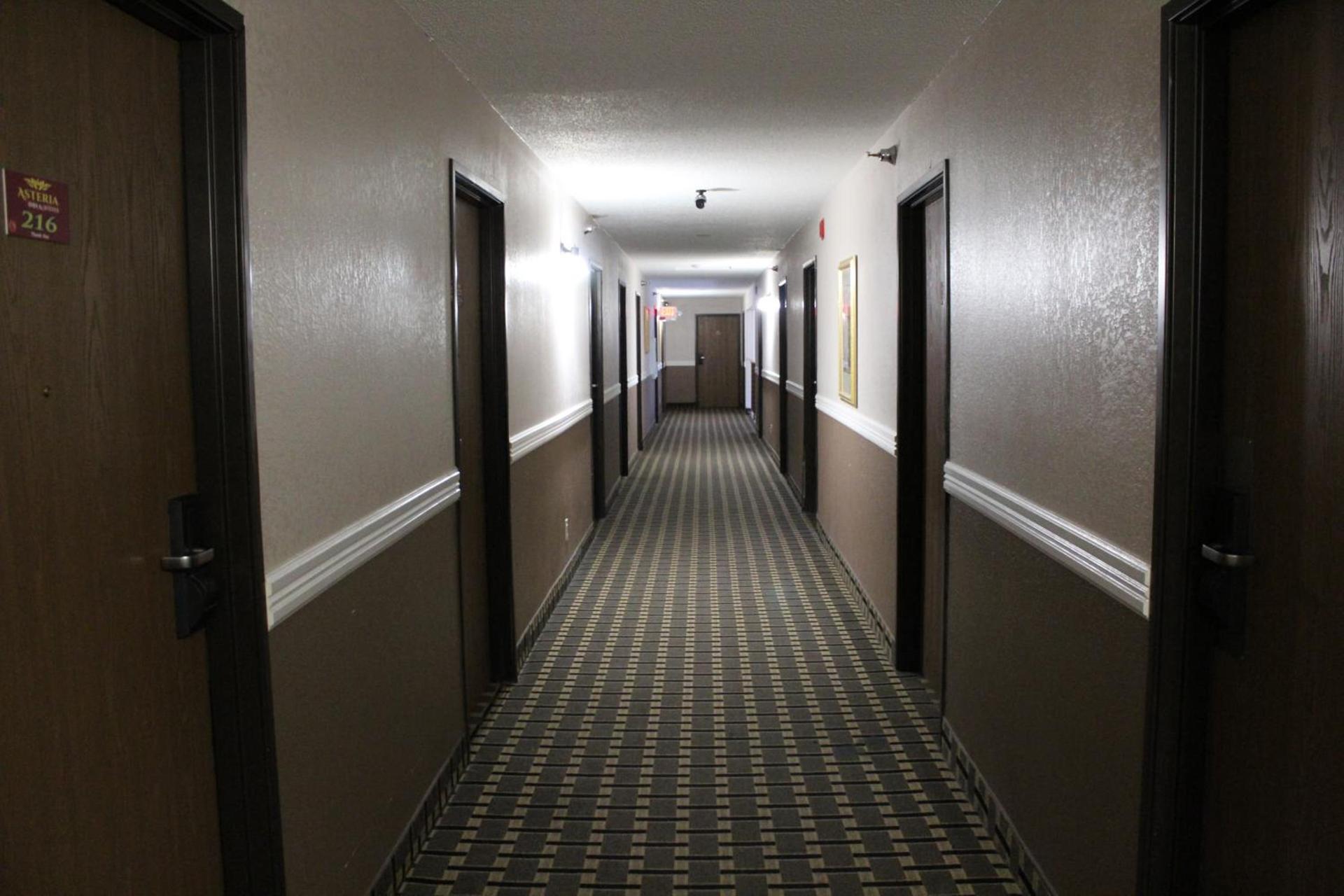 Coratel Inn and Suites Maple Grove photo 14