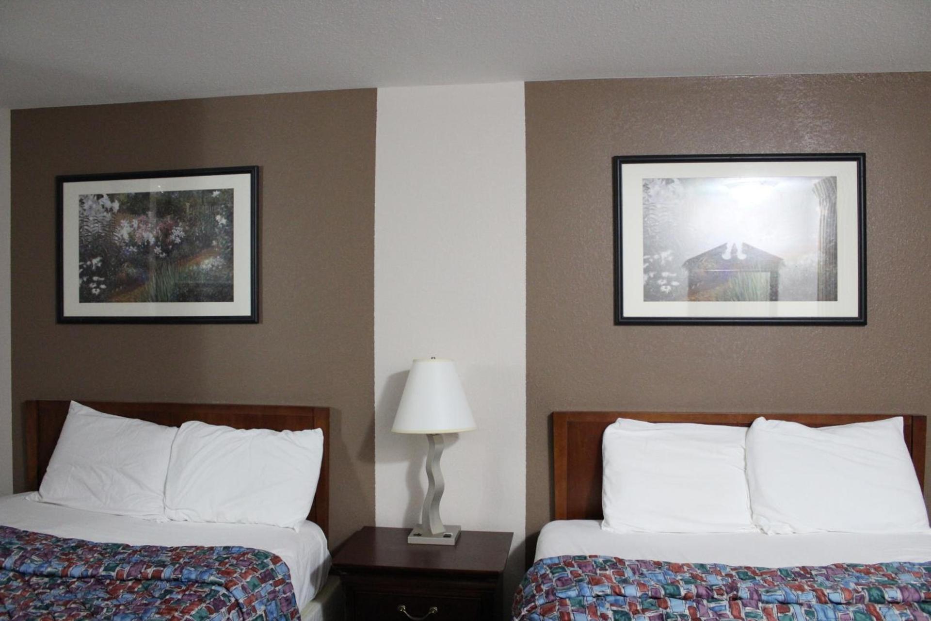 Coratel Inn and Suites Maple Grove photo 18
