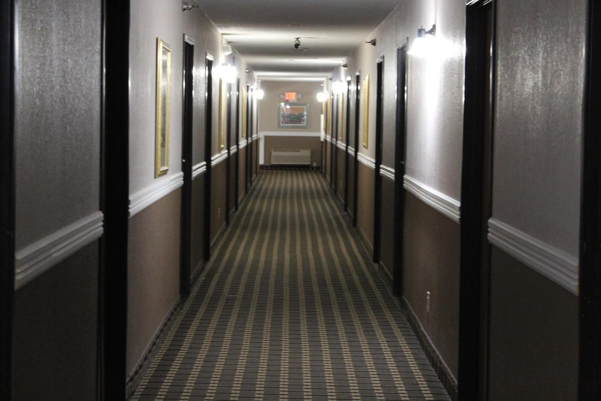 Coratel Inn and Suites Maple Grove photo 20
