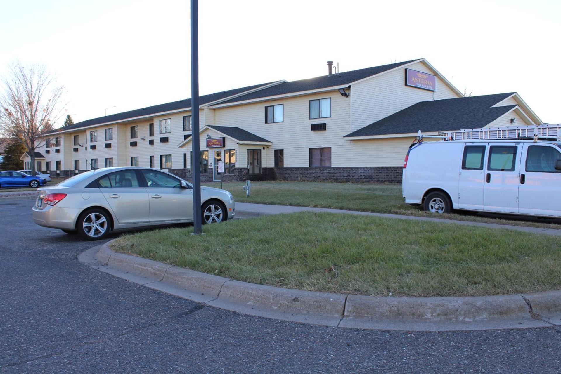 Coratel Inn and Suites Maple Grove photo 25