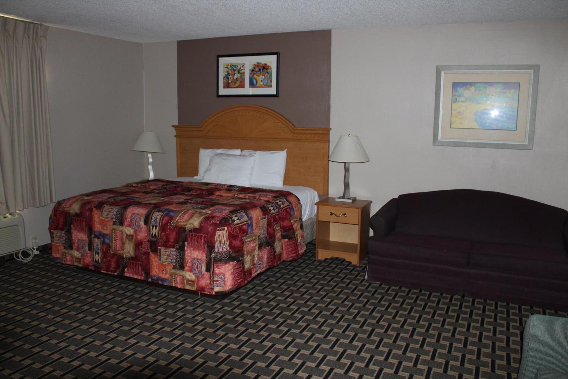 Coratel Inn and Suites Maple Grove photo 39