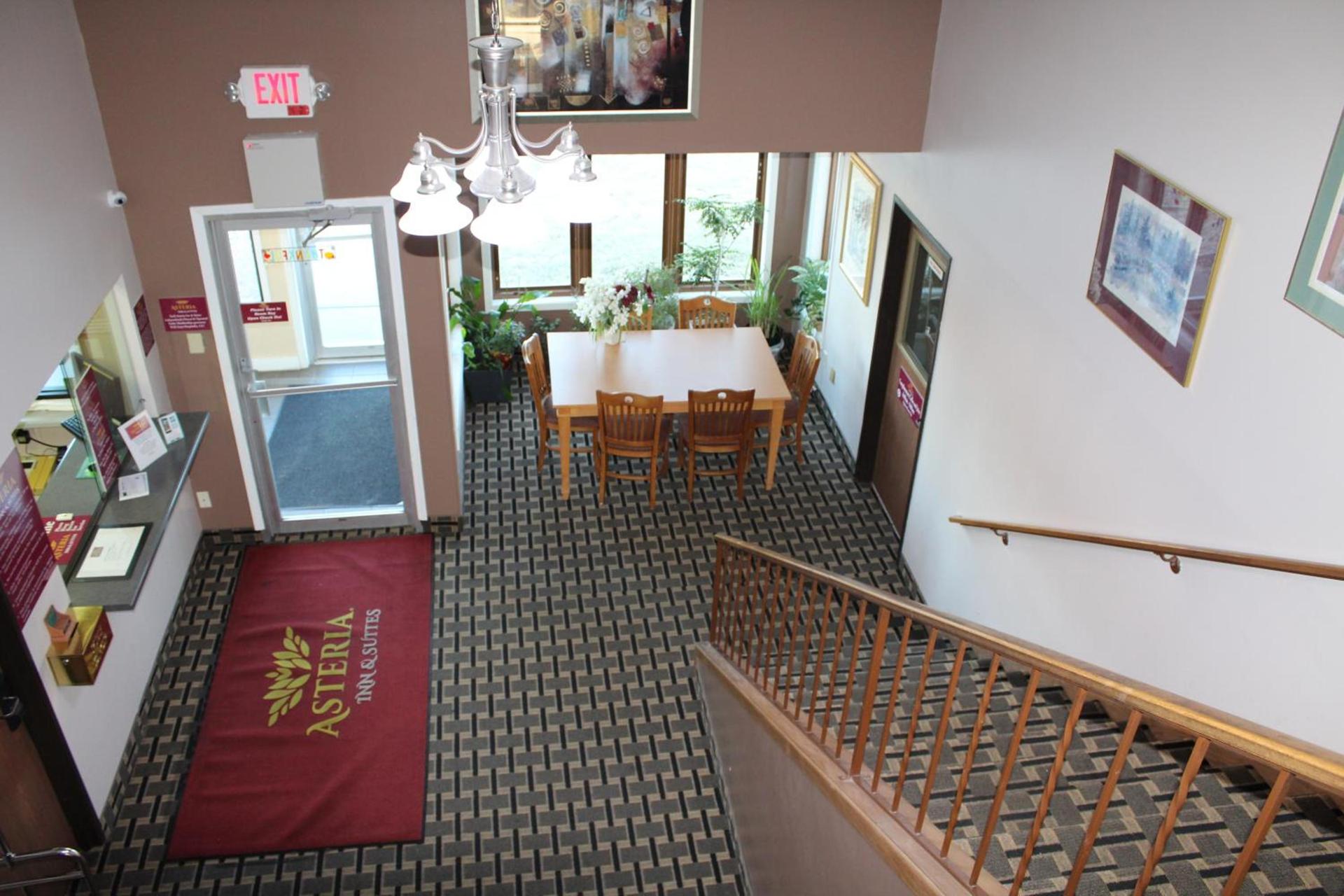 Coratel Inn and Suites Maple Grove photo 40