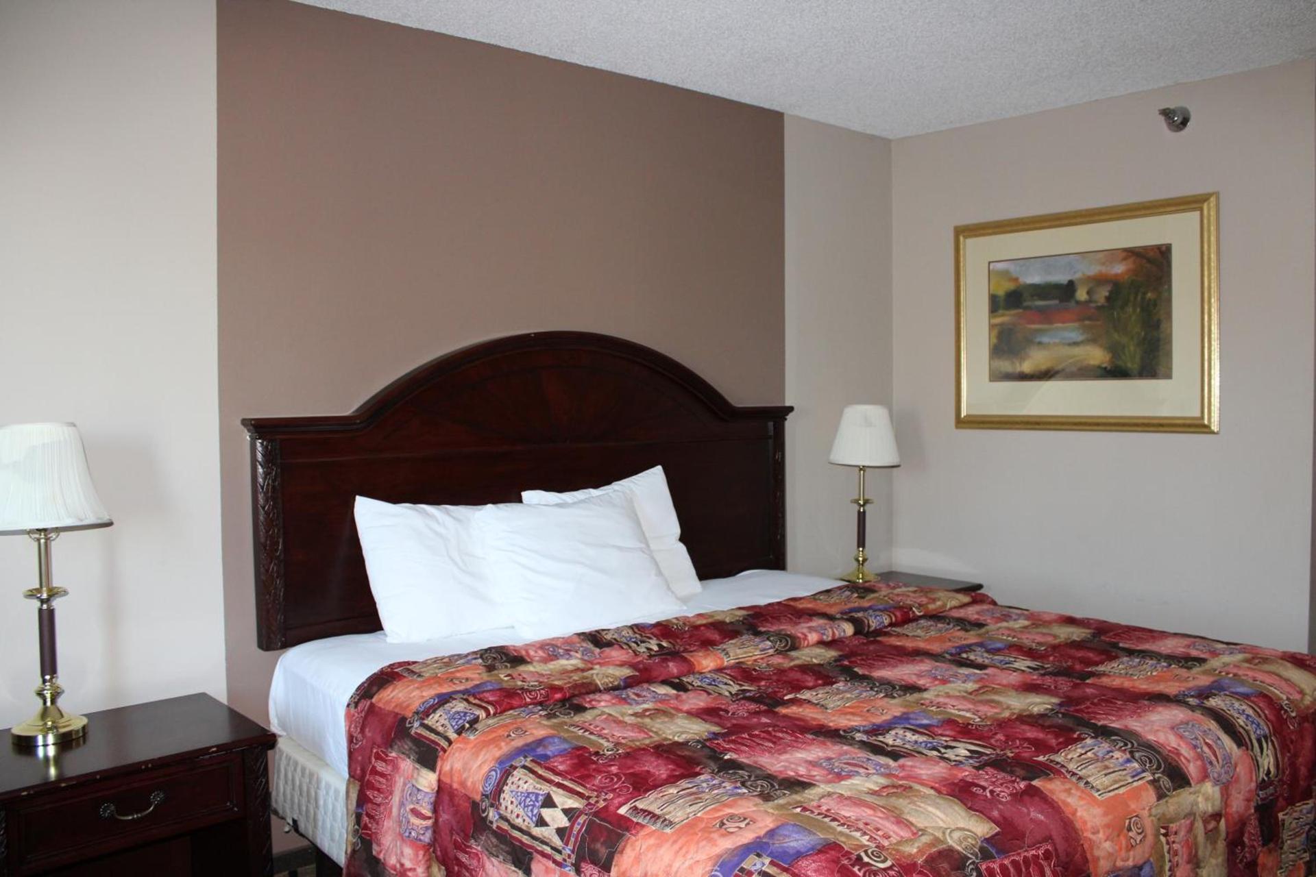 Coratel Inn and Suites Maple Grove photo 49
