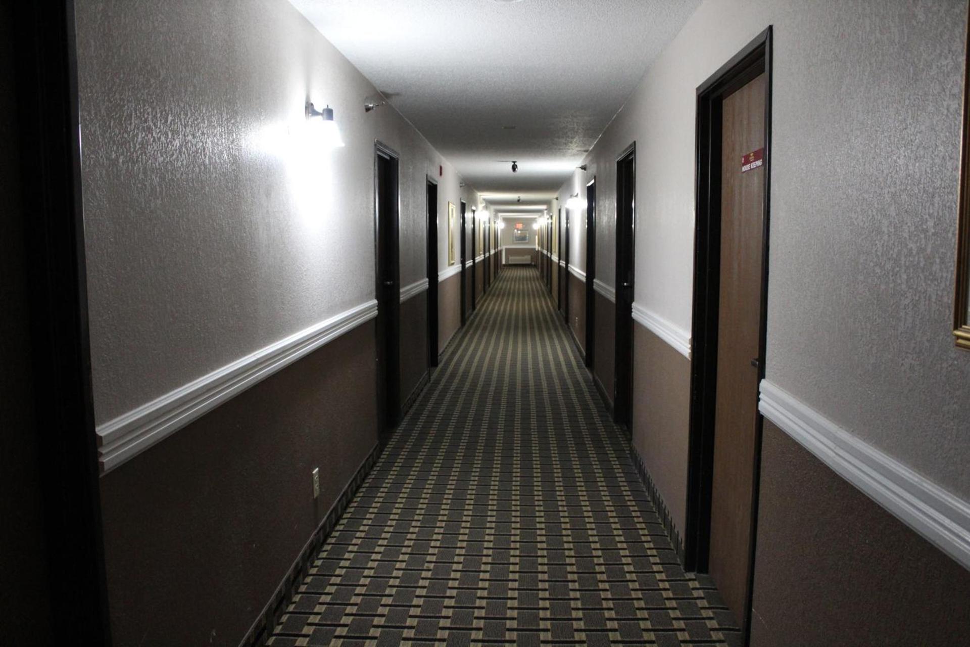 Coratel Inn and Suites Maple Grove photo 51