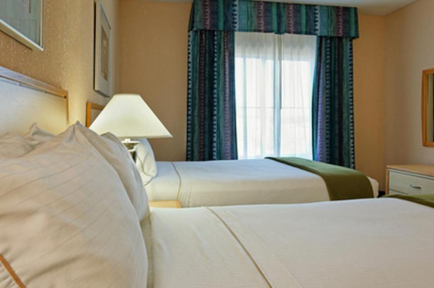 Holiday Inn Express Hotel & Suites San Antonio - Rivercenter Area by IHG photo 11