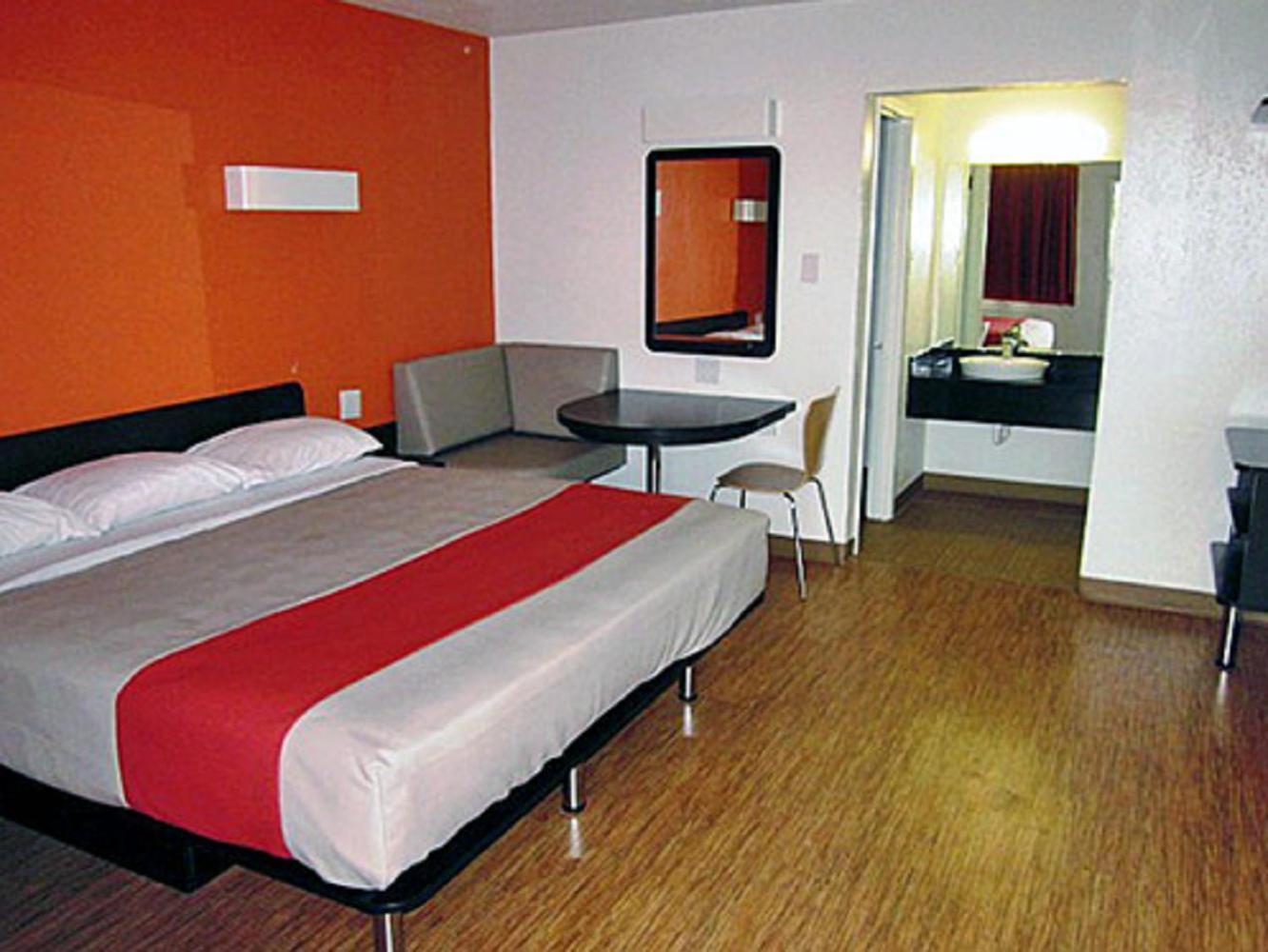 Motel 6-Stephenville, TX photo 33