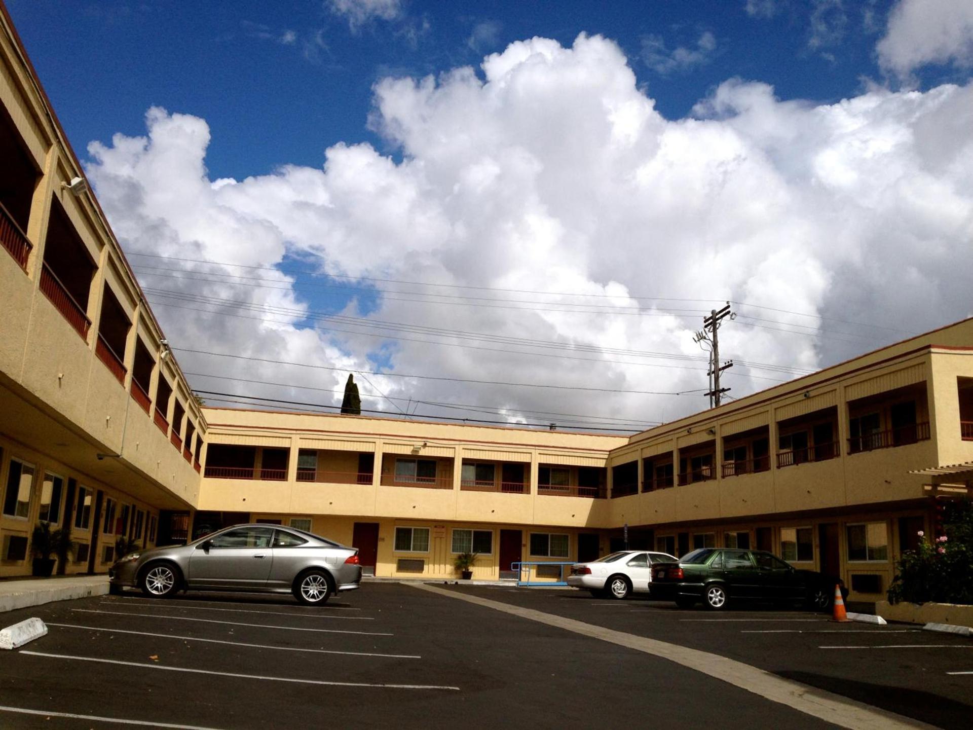 Harvey's Motel SDSU La Mesa San Diego photo 2