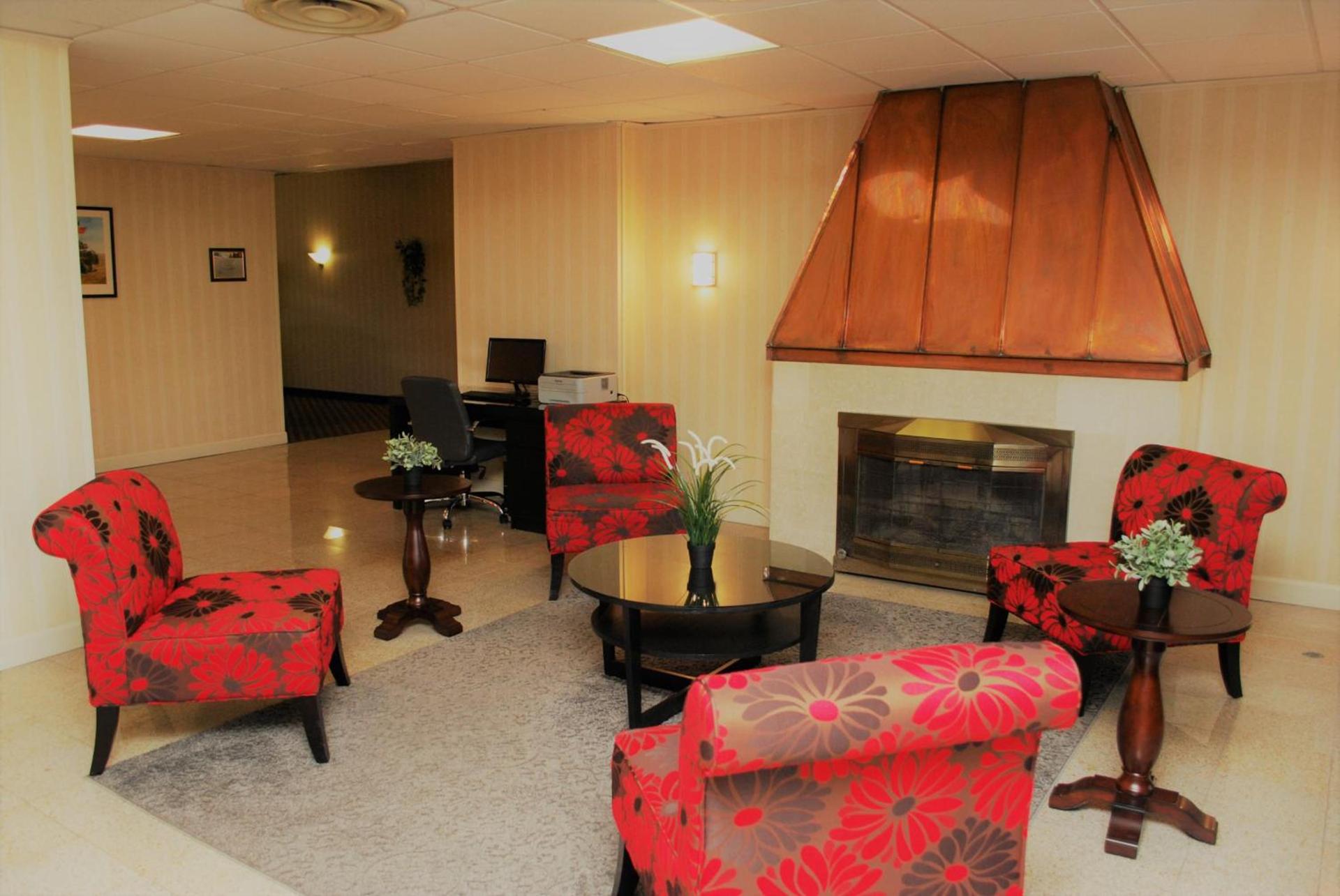 Ramada by Wyndham Triangle/Quantico photo 9