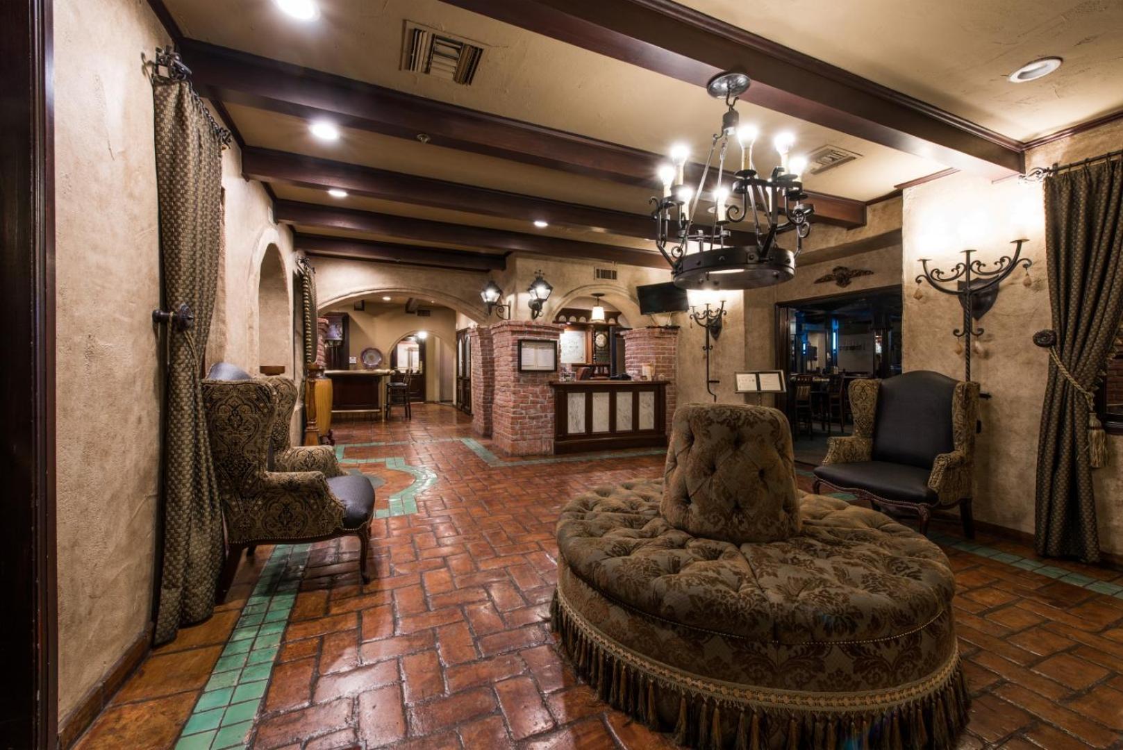 Vanllee Hotel photo 35