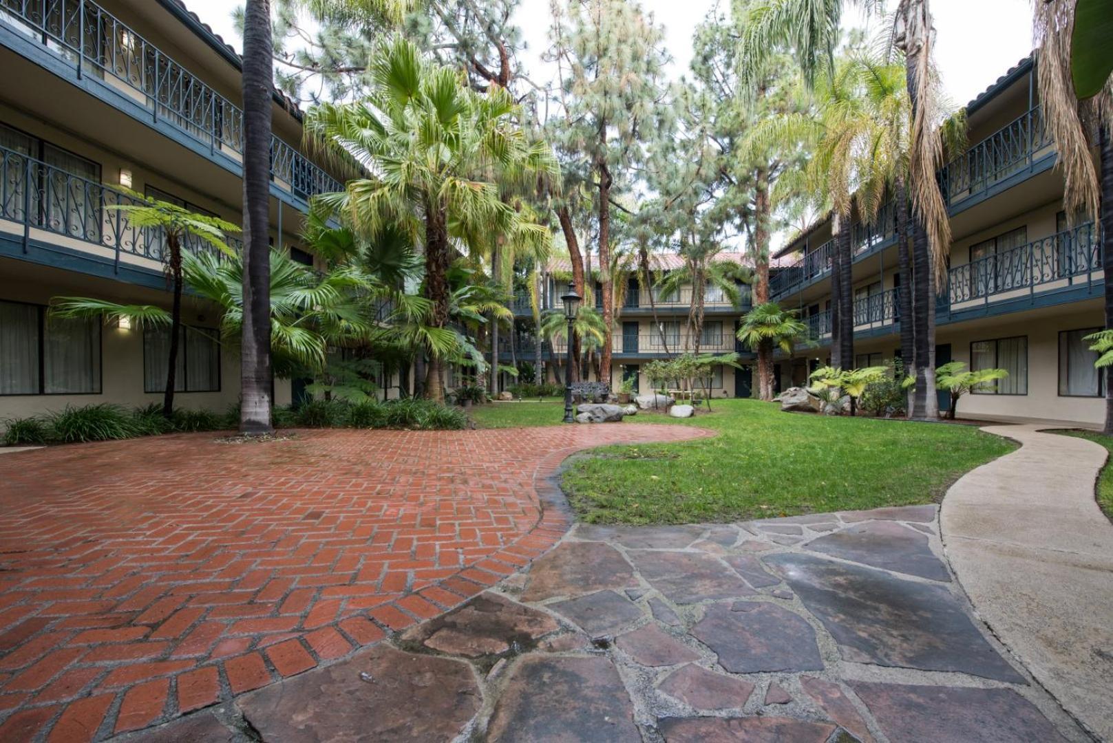 Vanllee Hotel photo 56
