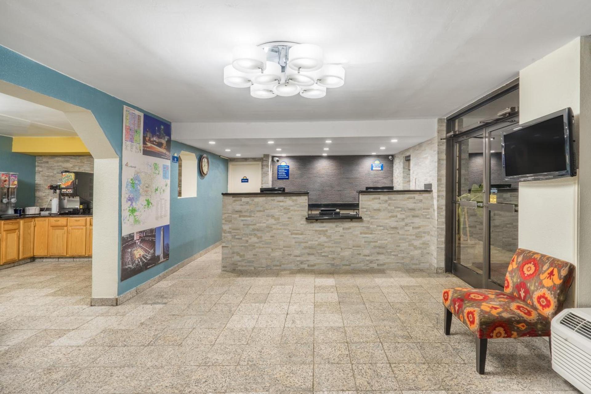 Days Inn by Wyndham Raleigh Midtown photo 7