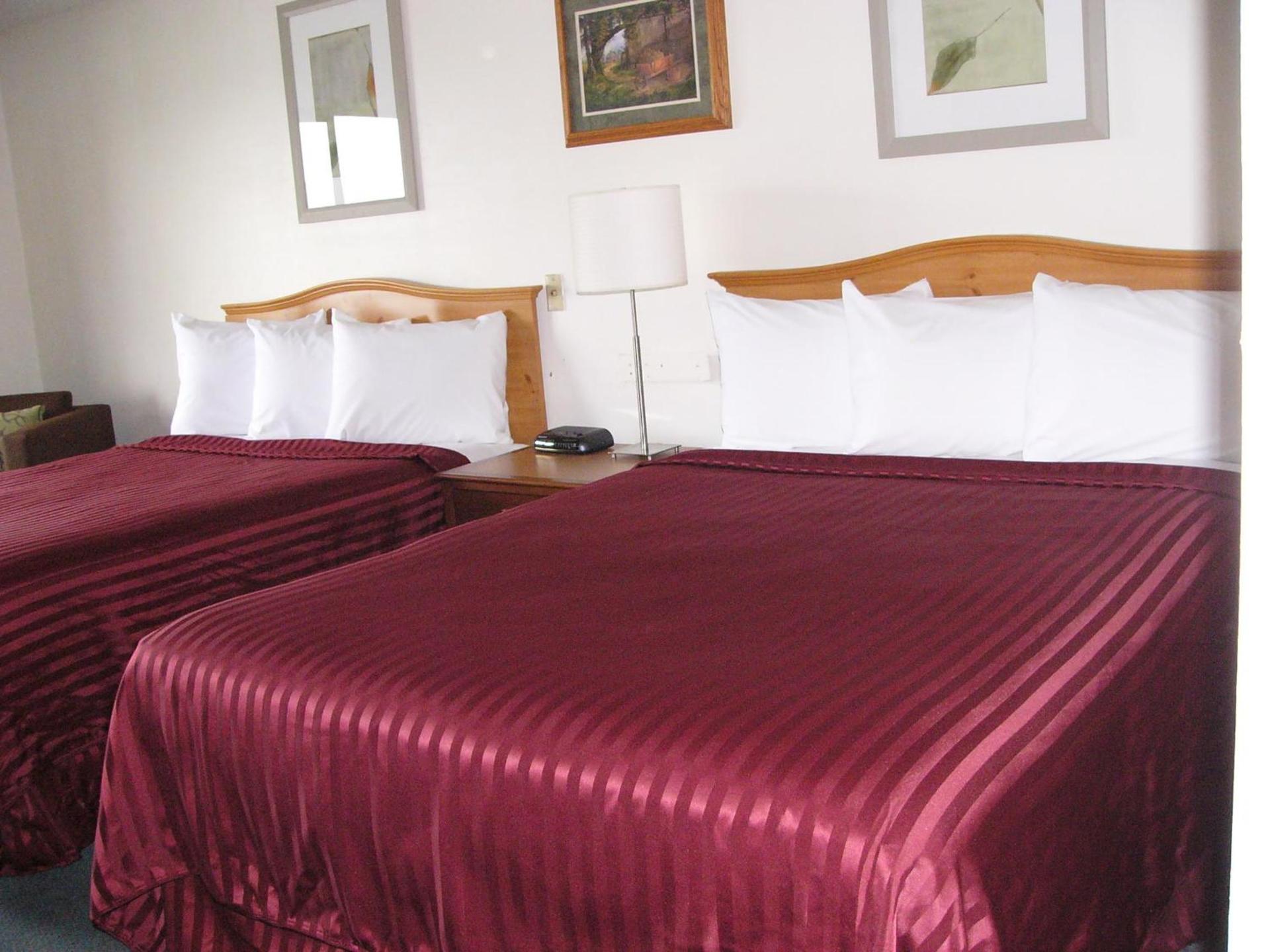 Oyster Bay Inn & Suites photo 29