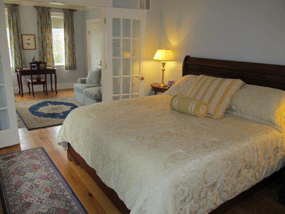 Compass Rose Inn photo 15