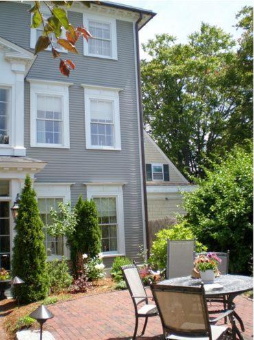 Compass Rose Inn photo 3