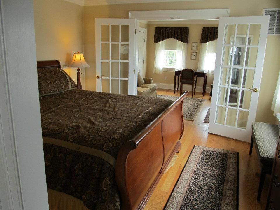 Compass Rose Inn photo 21
