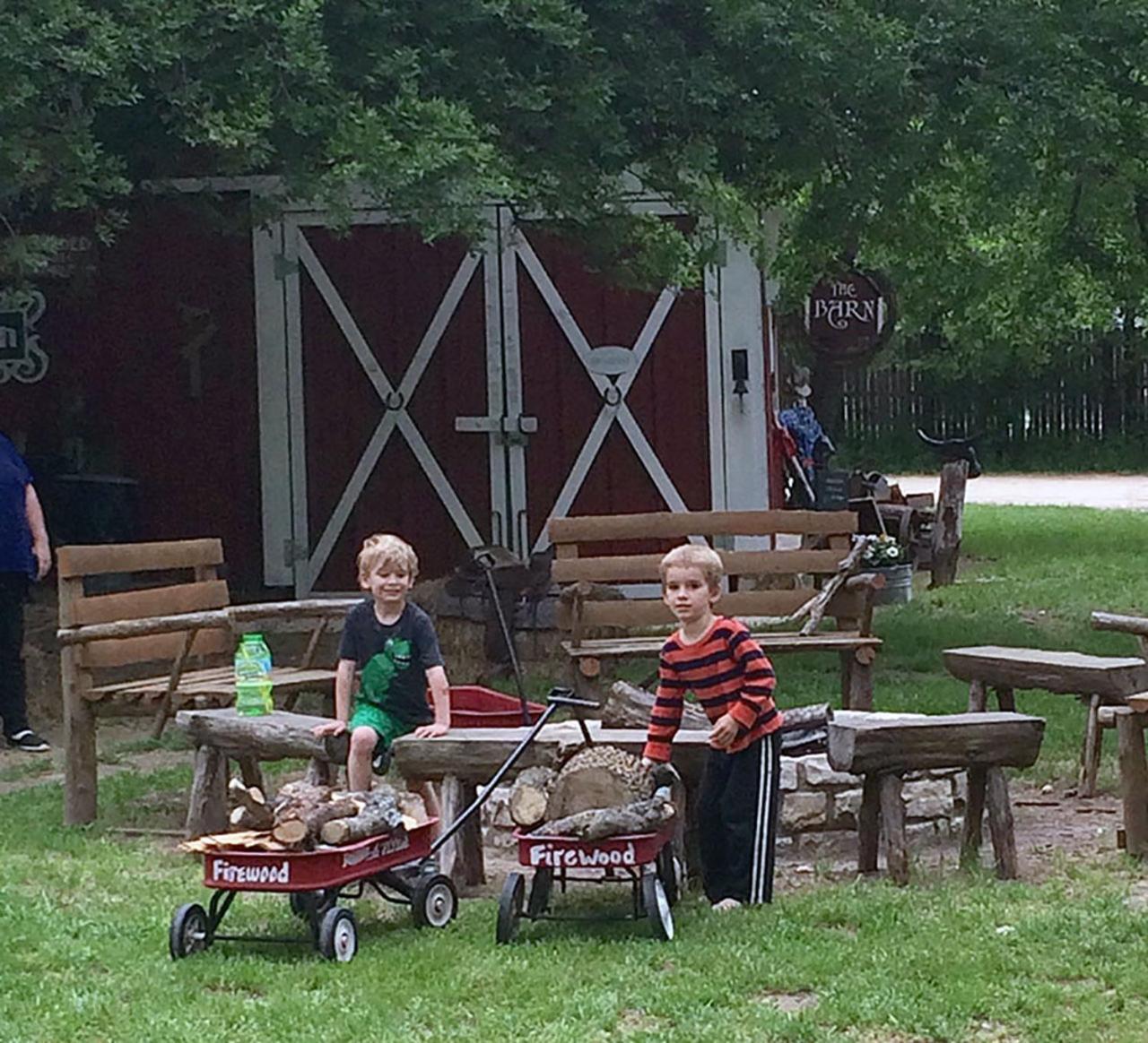 Country Woods Inn photo 22
