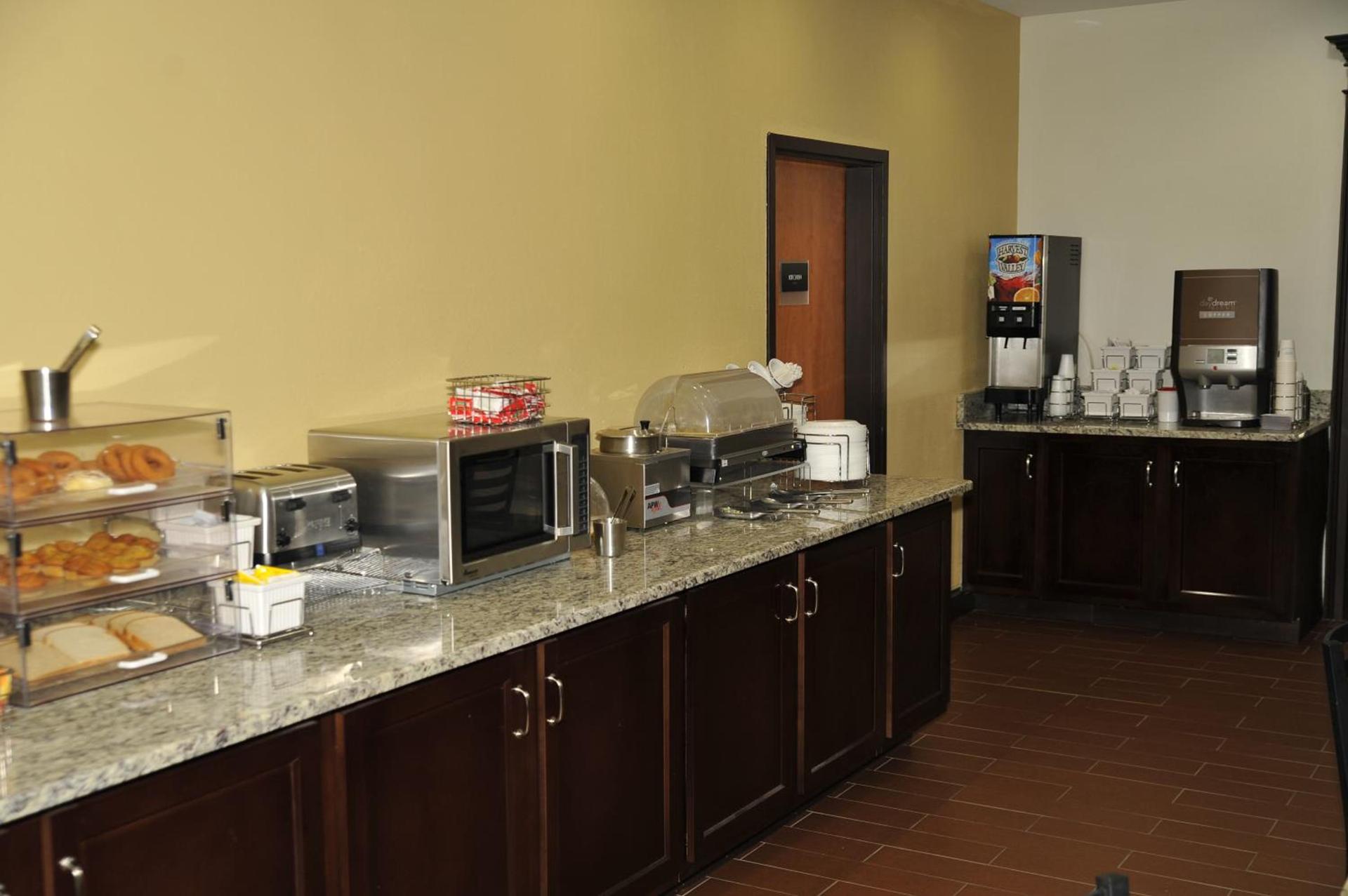 Wingate by Wyndham Bowling Green photo 50