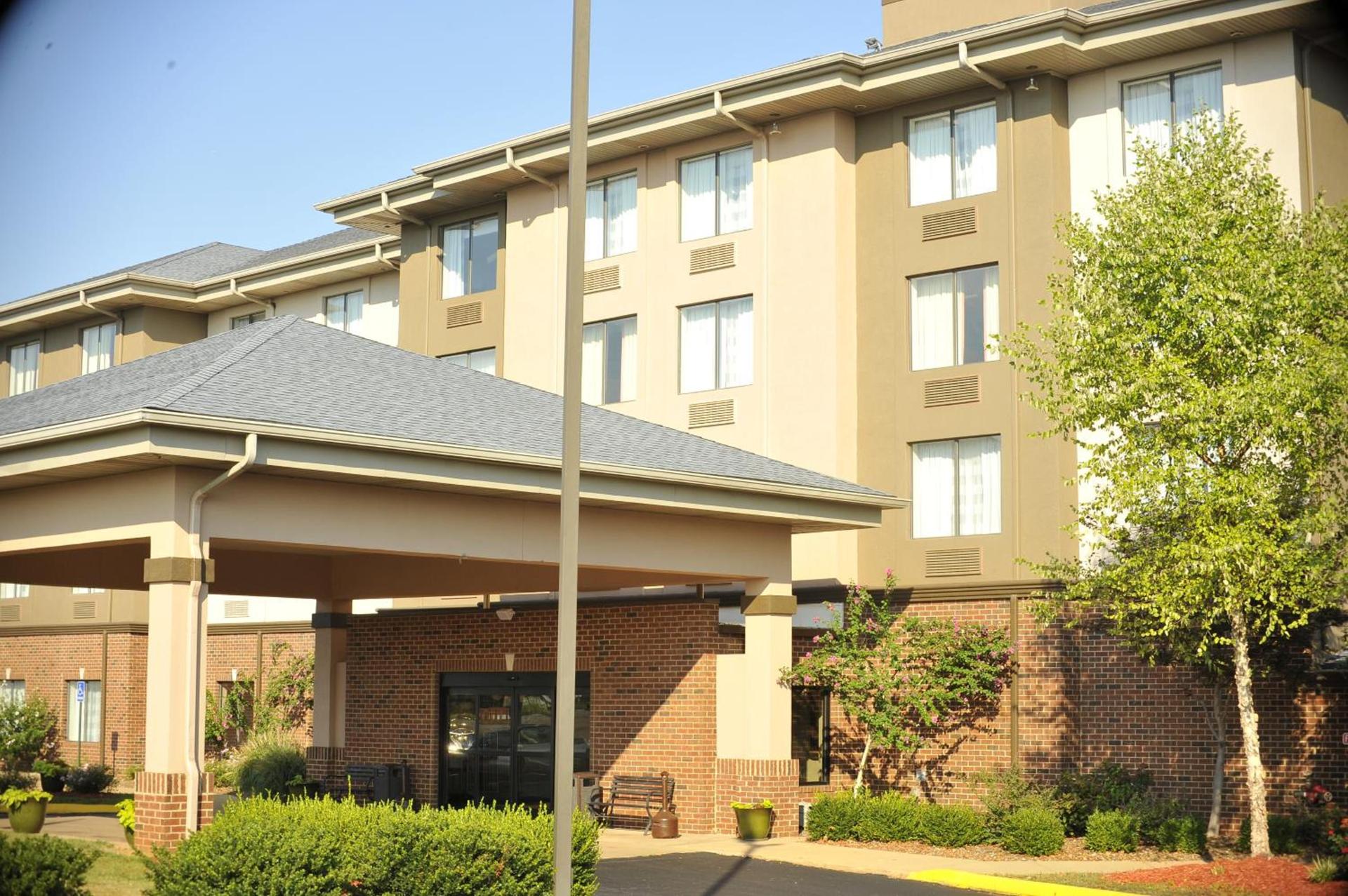 Wingate by Wyndham Bowling Green photo 53