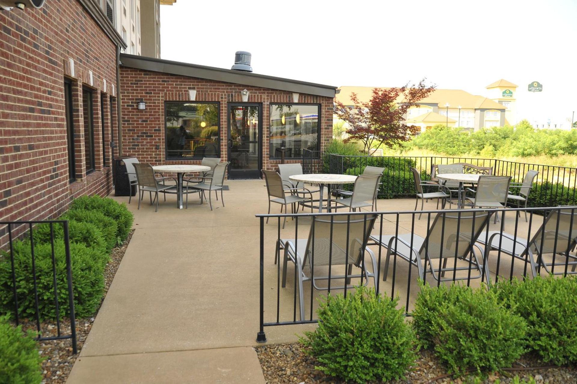Wingate by Wyndham Bowling Green photo 54