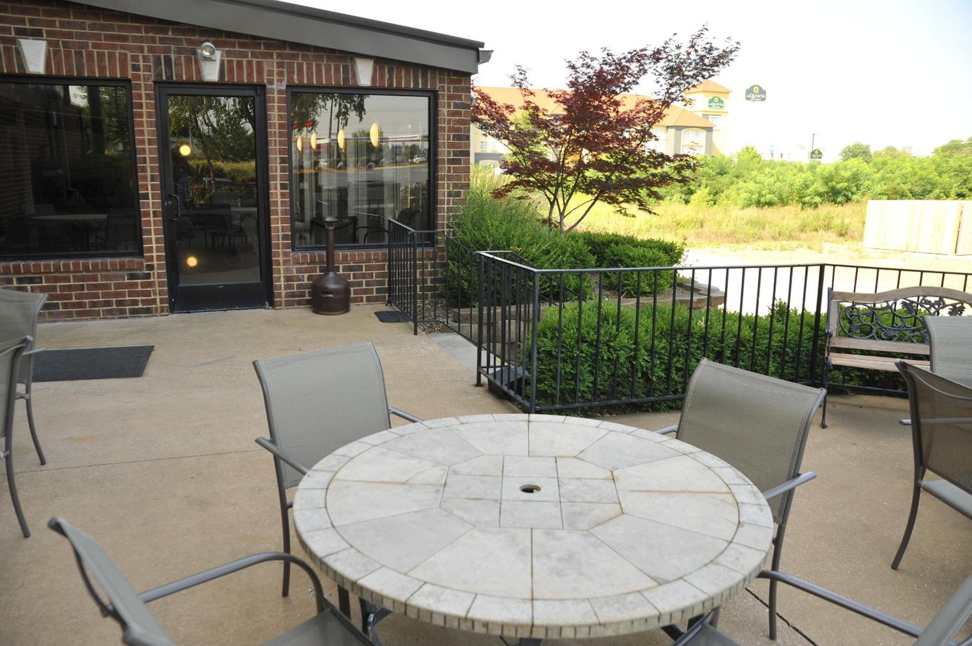 Wingate by Wyndham Bowling Green photo 55