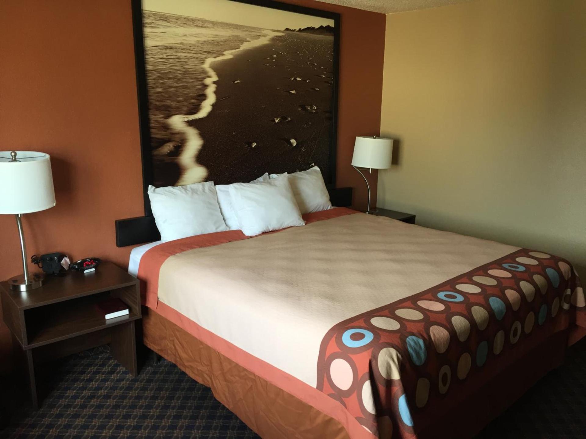 Super 8 by Wyndham College Station photo 30