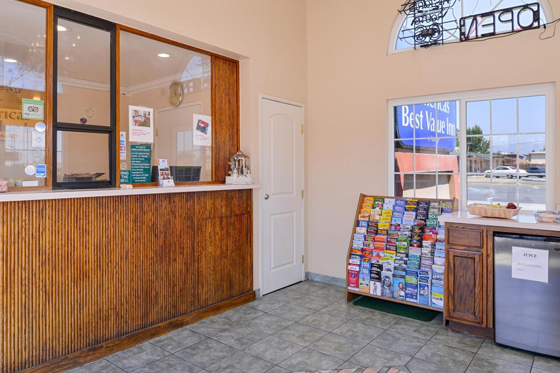 Americas Best Value Inn-Rialto photo 5