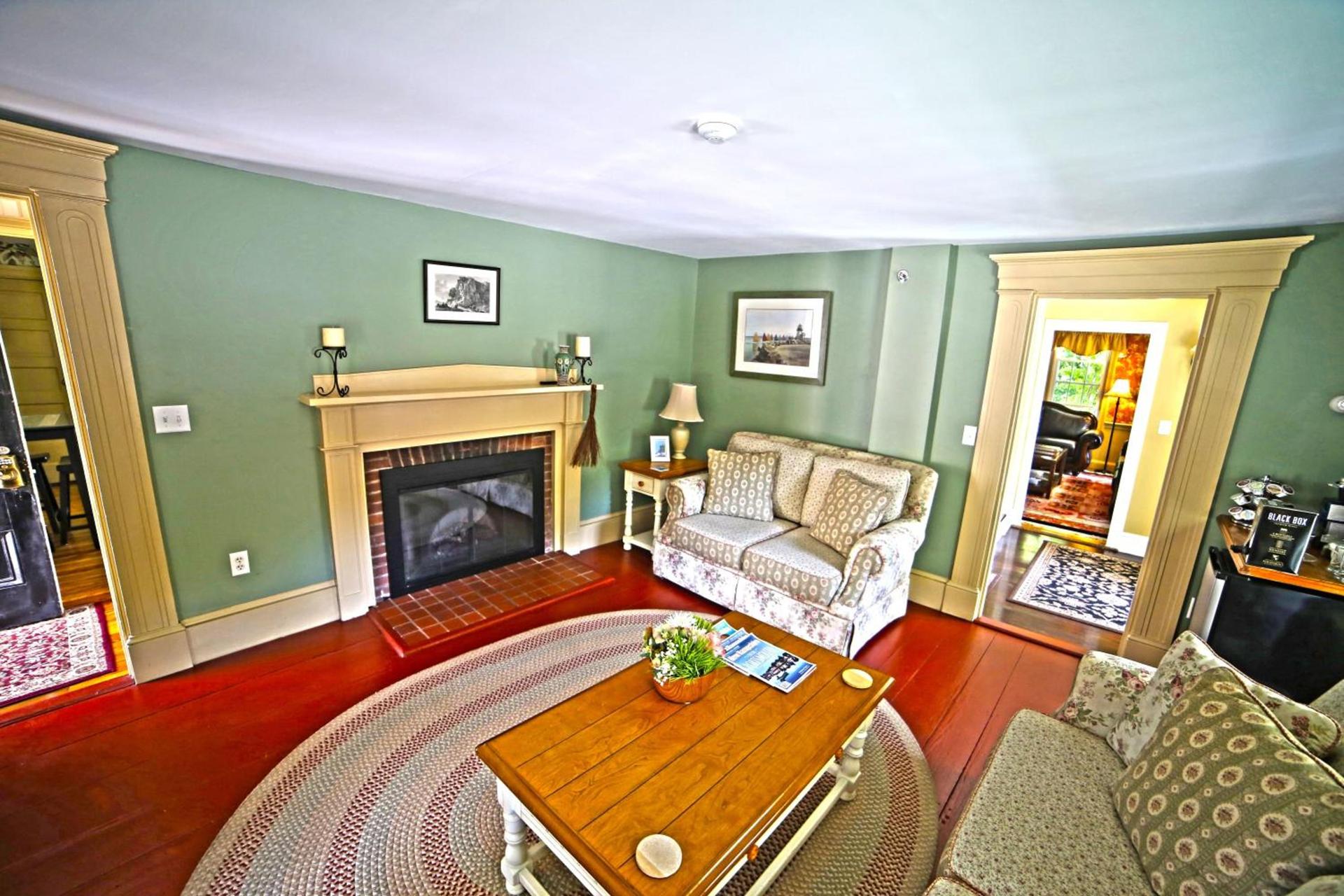 Ballard House Inn photo 14